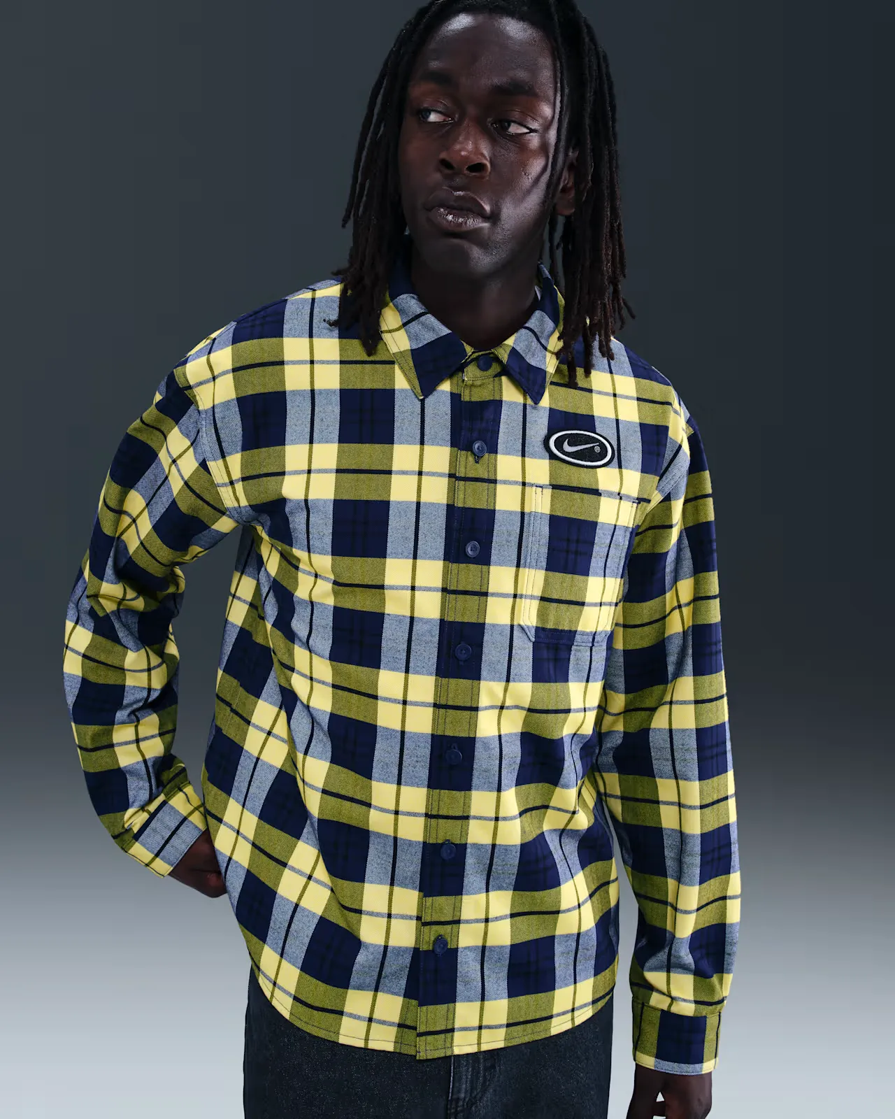 F2E79E_Eric-Koston-x-Nike-SB-Skate-Flannel_MIDNIGHT-NAVY-YELLOW_img0