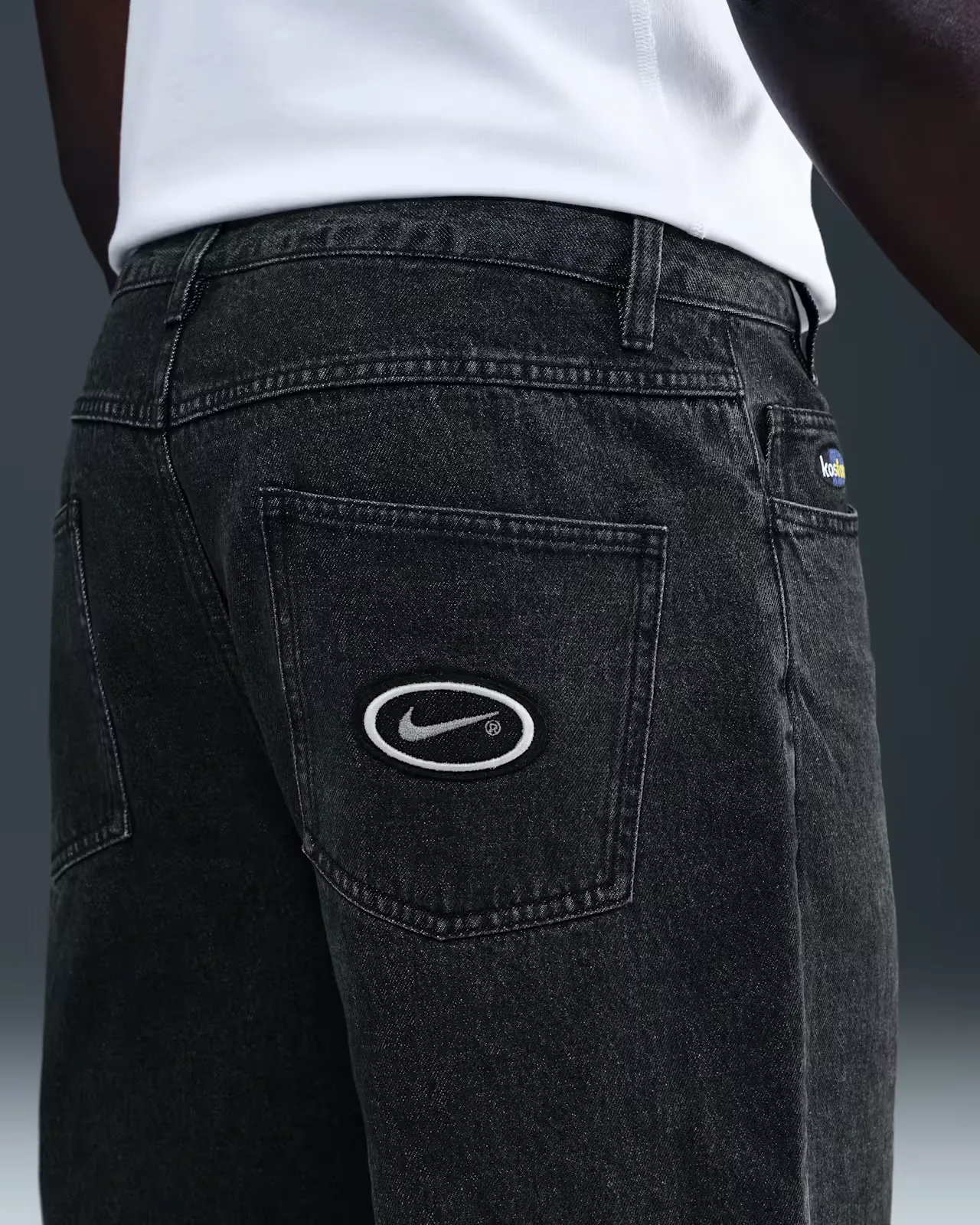 404040_Eric-Koston-x-Nike-SB-Loose-Denim-Skate-Pants_BLACK_img1