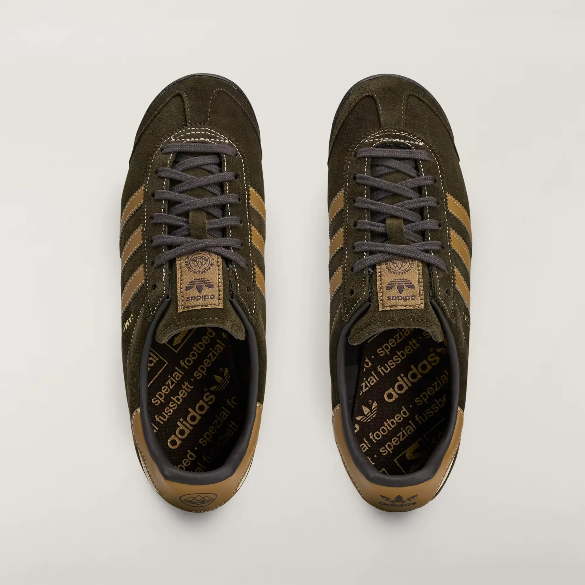 2E2413_adidas-Samoa-II-Spzl_BRONZE-STRATA_JR1565_img1