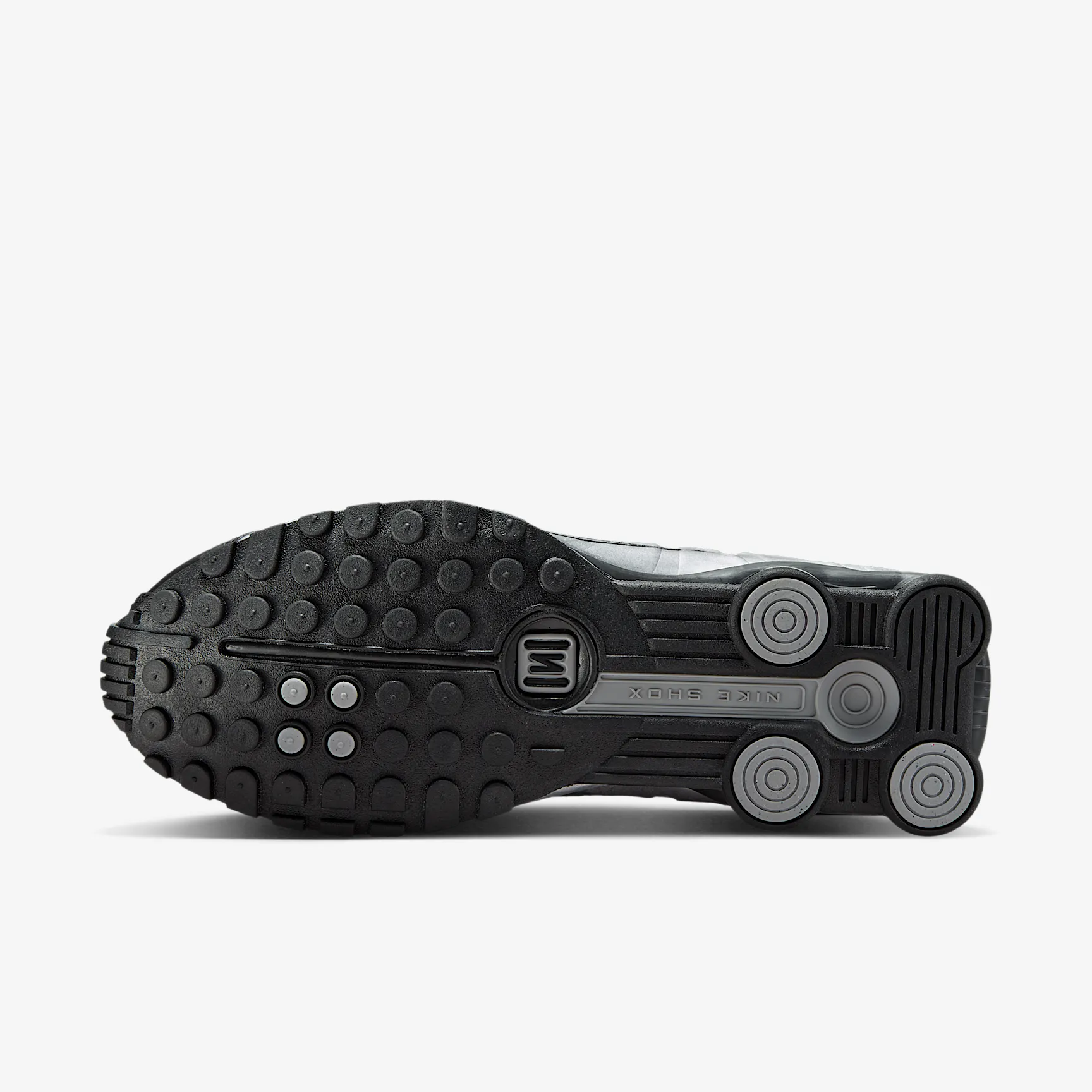 A1A1A1_Nike-Shox-R4_METALLIC-SILVER_HQ1988-007_img1