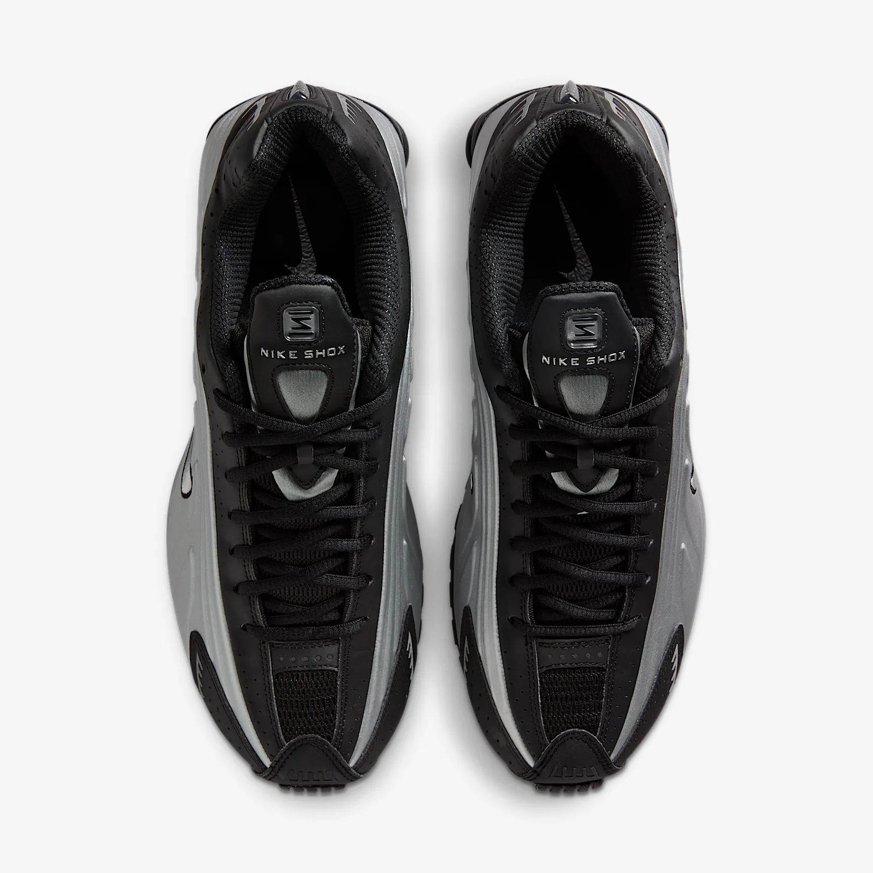 A1A1A1_Nike-Shox-R4_METALLIC-SILVER_HQ1988-007_img3