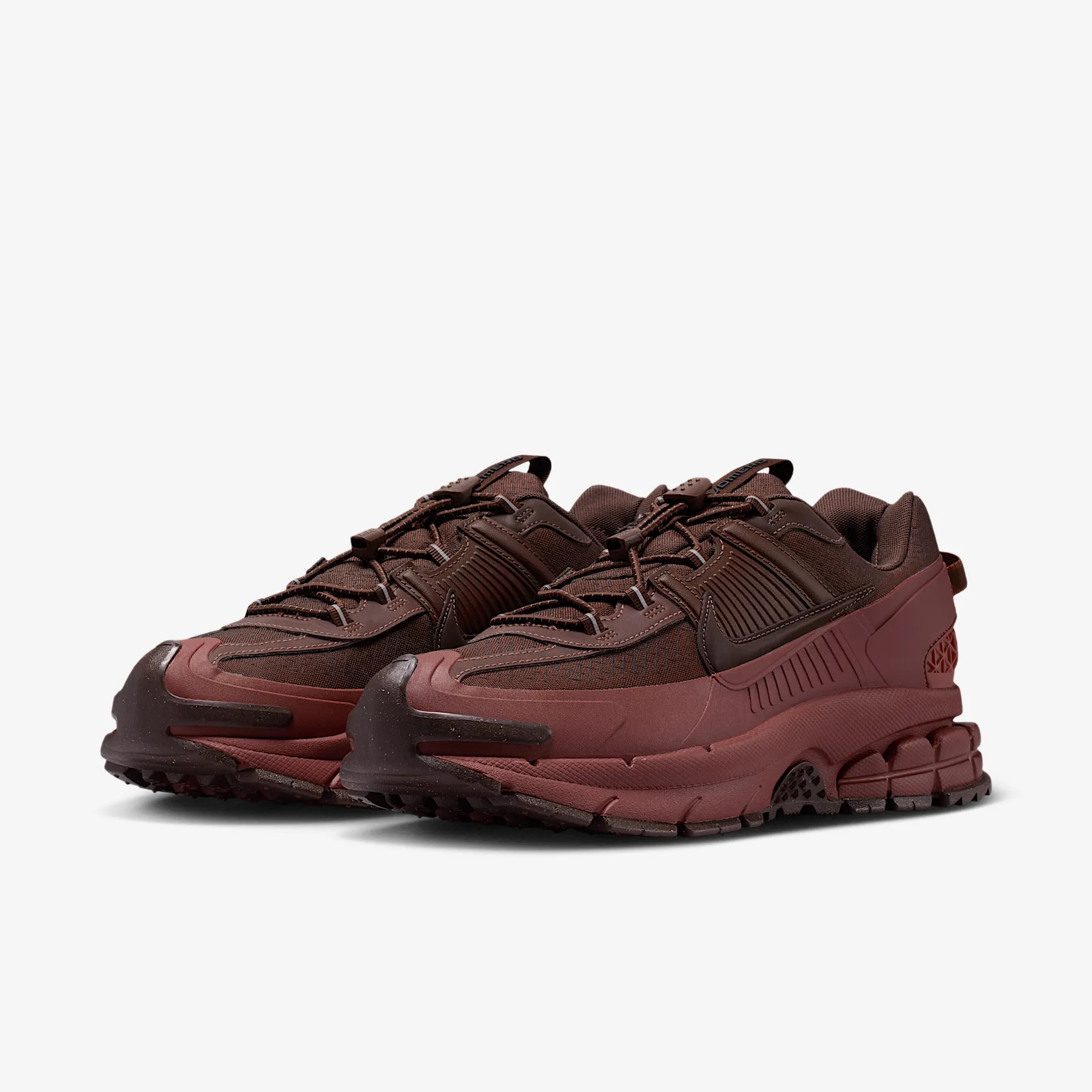 5A4443_Nike-Zoom-Vomero-Roam-WMNS_BAROQUE-BROWN_HV6901-200_img4
