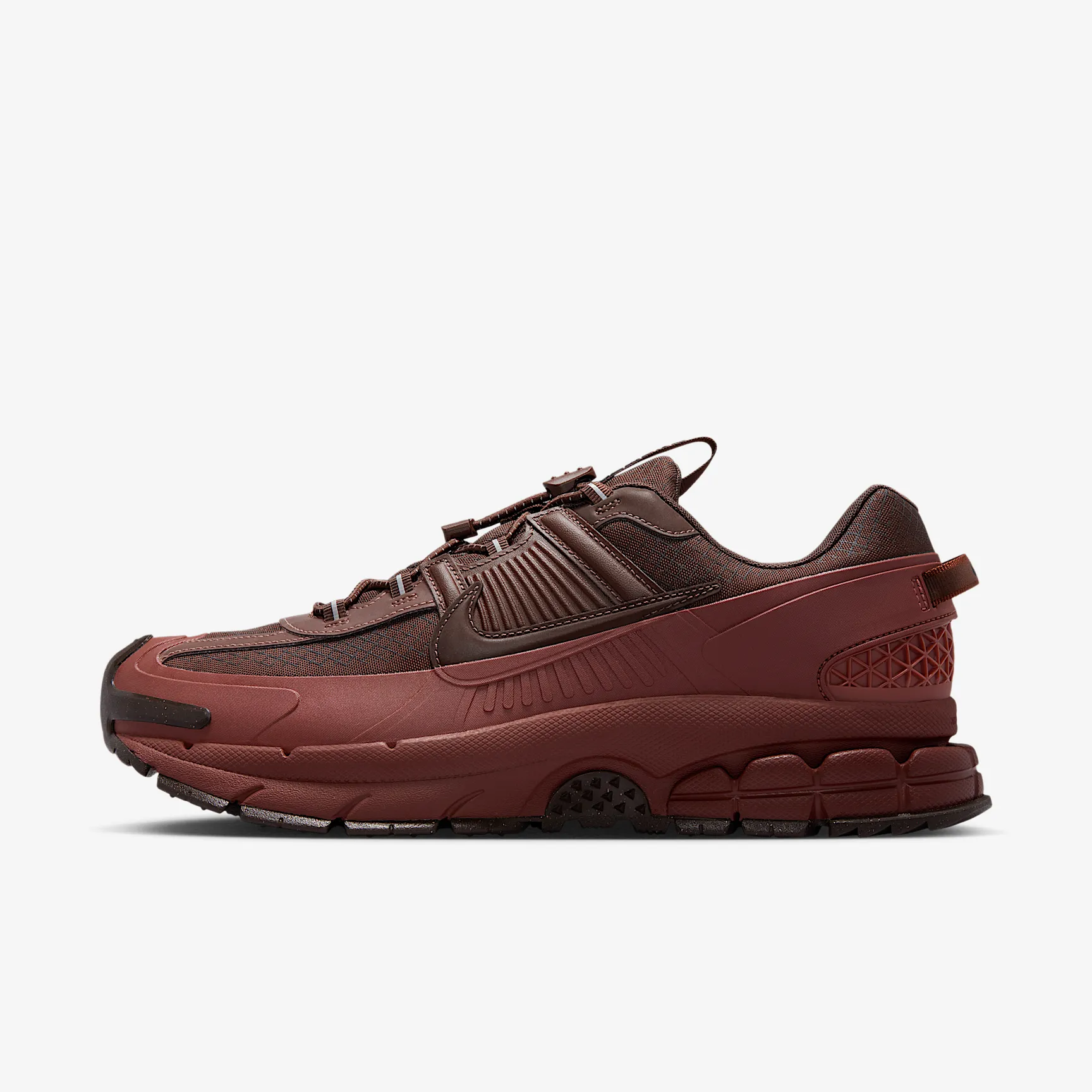 5A4443_Nike-Zoom-Vomero-Roam-WMNS_BAROQUE-BROWN_HV6901-200_img0