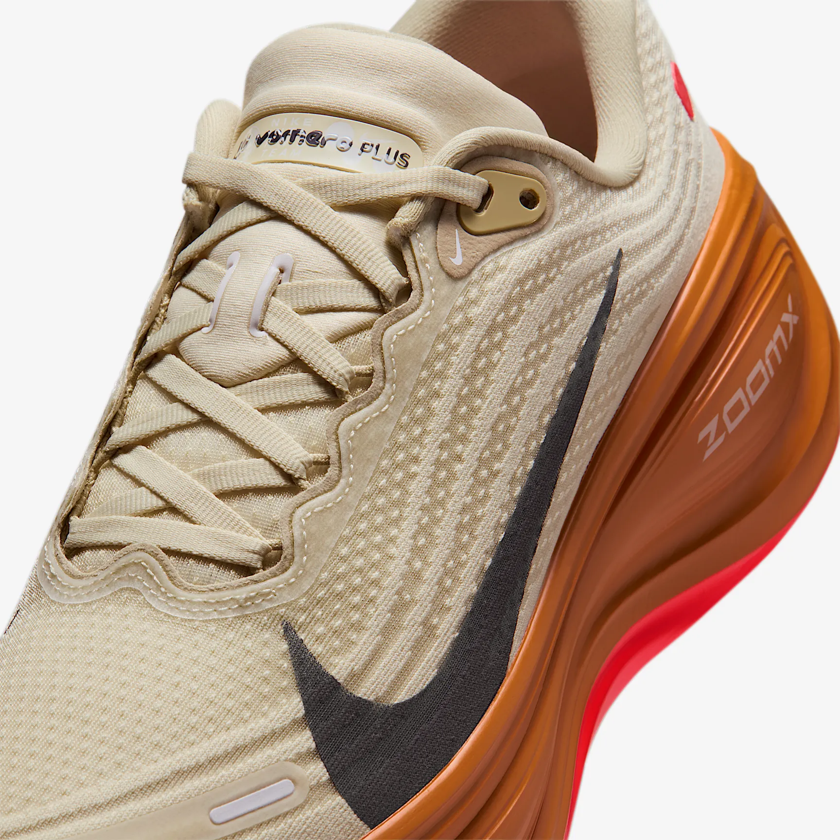 BAAD98_Nike-Vomero-Plus_POETS_IM6679-258_img6