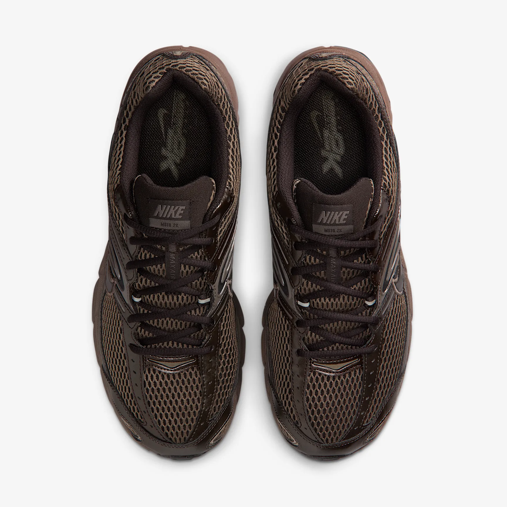 332B26_Nike-Air-Max-Moto-2K_VELVET-BROWN_IO9279-200_img3