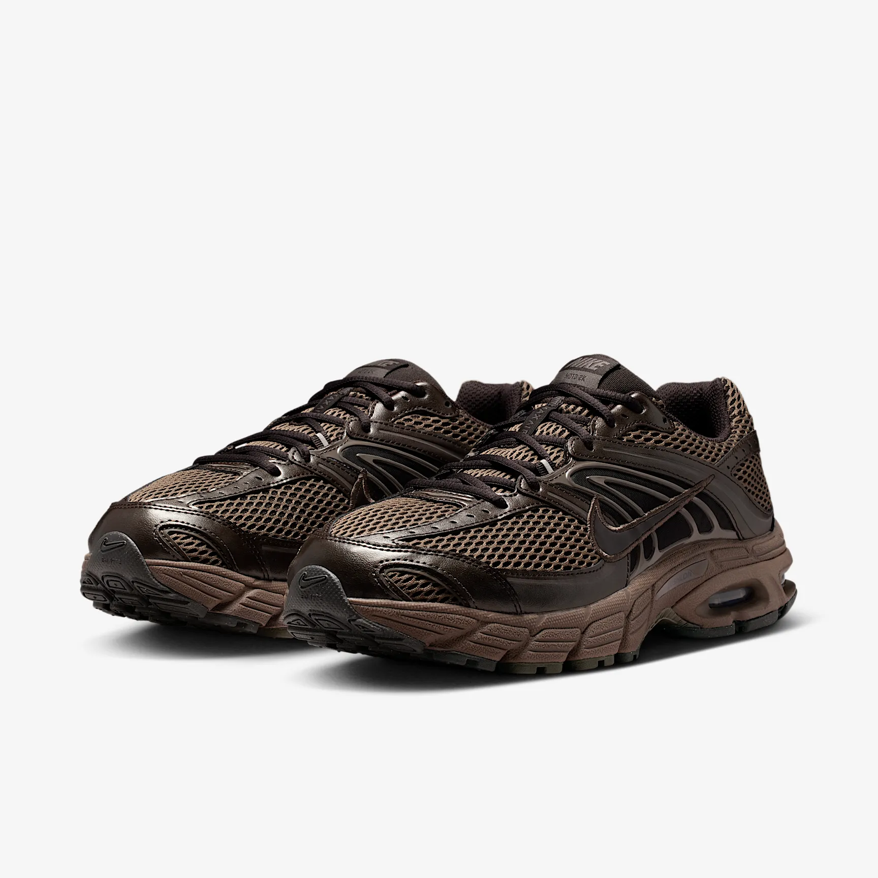 332B26_Nike-Air-Max-Moto-2K_VELVET-BROWN_IO9279-200_img4