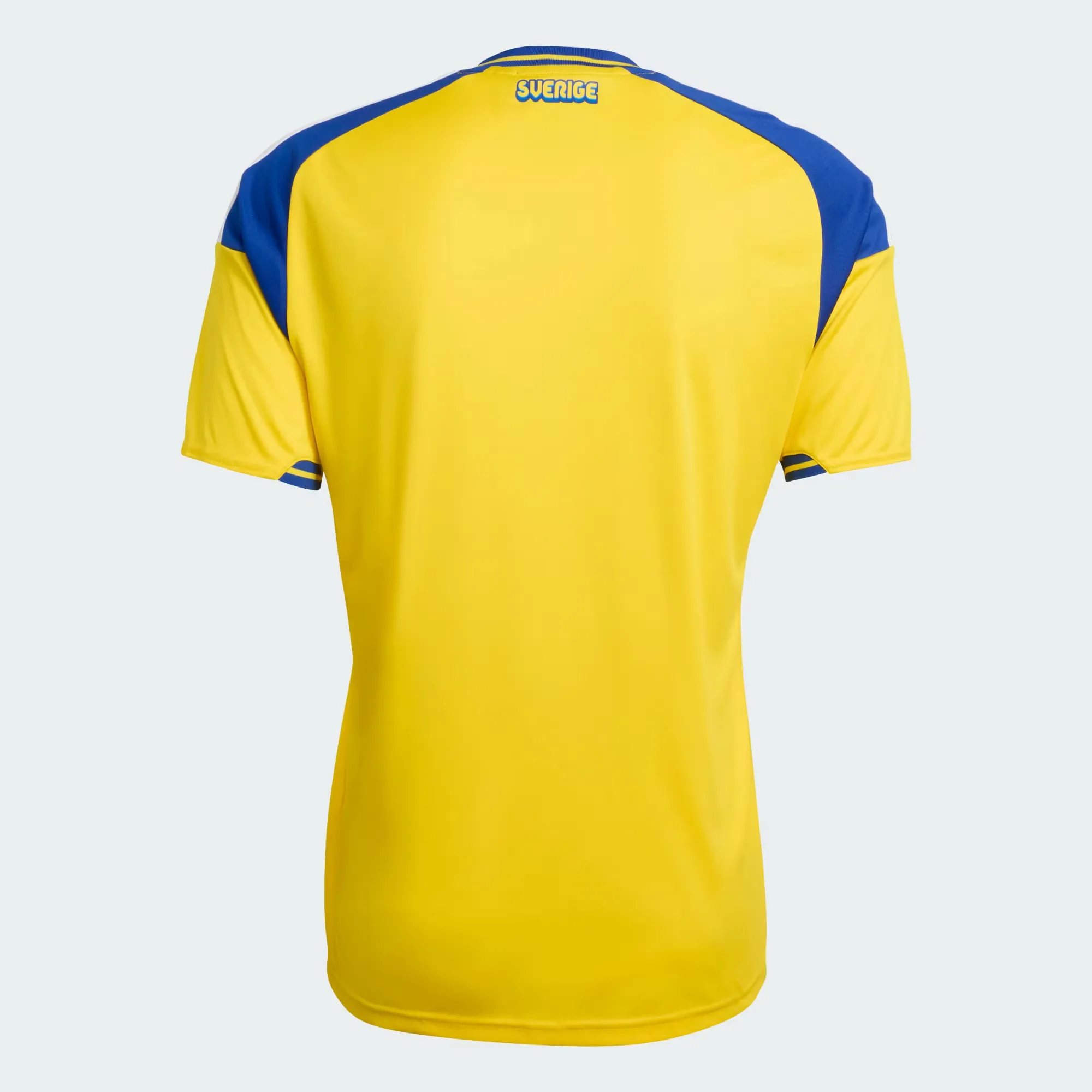 F8DA4B_adidas-Replica-Jersey-2026_SWEDEN-HOME_JM5814_img1