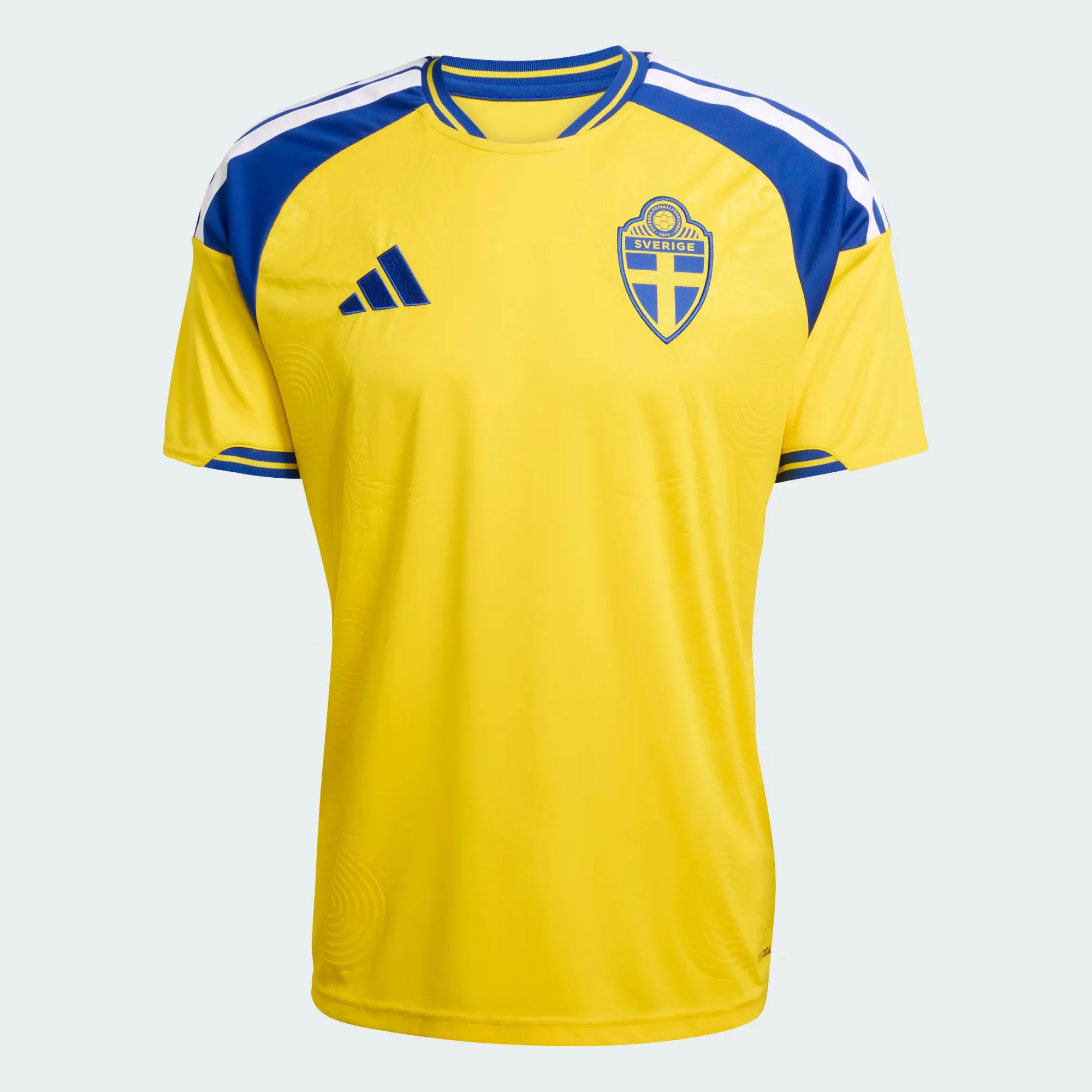 F8DA4B_adidas-Replica-Jersey-2026_SWEDEN-HOME_JM5814_img0