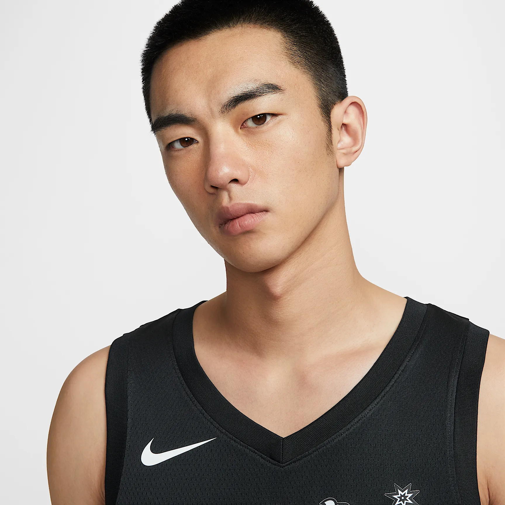 24262A_Nike-NBA-Swingman-Jersey_Victor-Wembanyama-San-Antonio-Spurs-City-Edition-_HM5996-013_img2