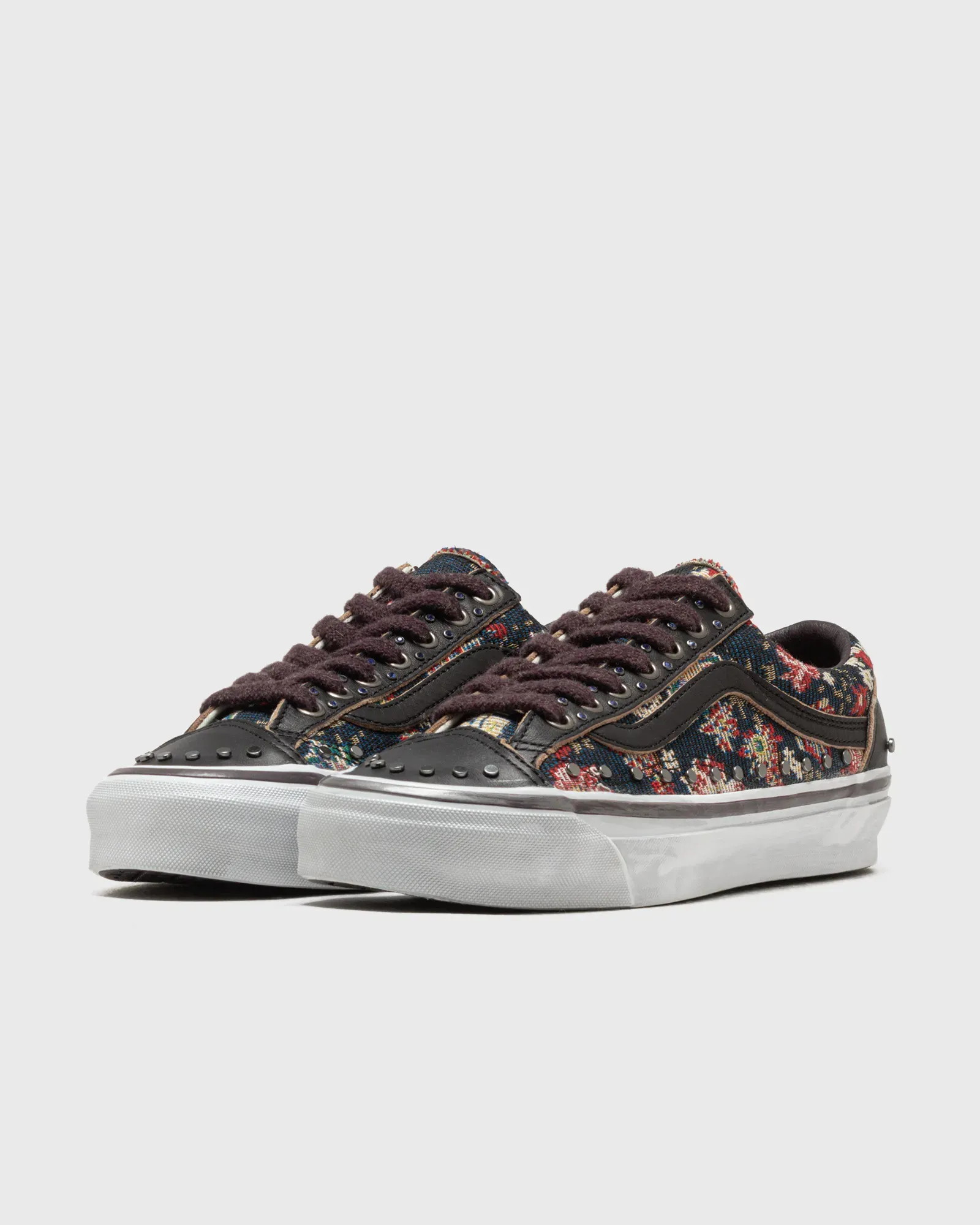 000000_Vans-Old-Skool-36-Vibram_FLORAL-RIVETS_VN000D2GBLA1_img1