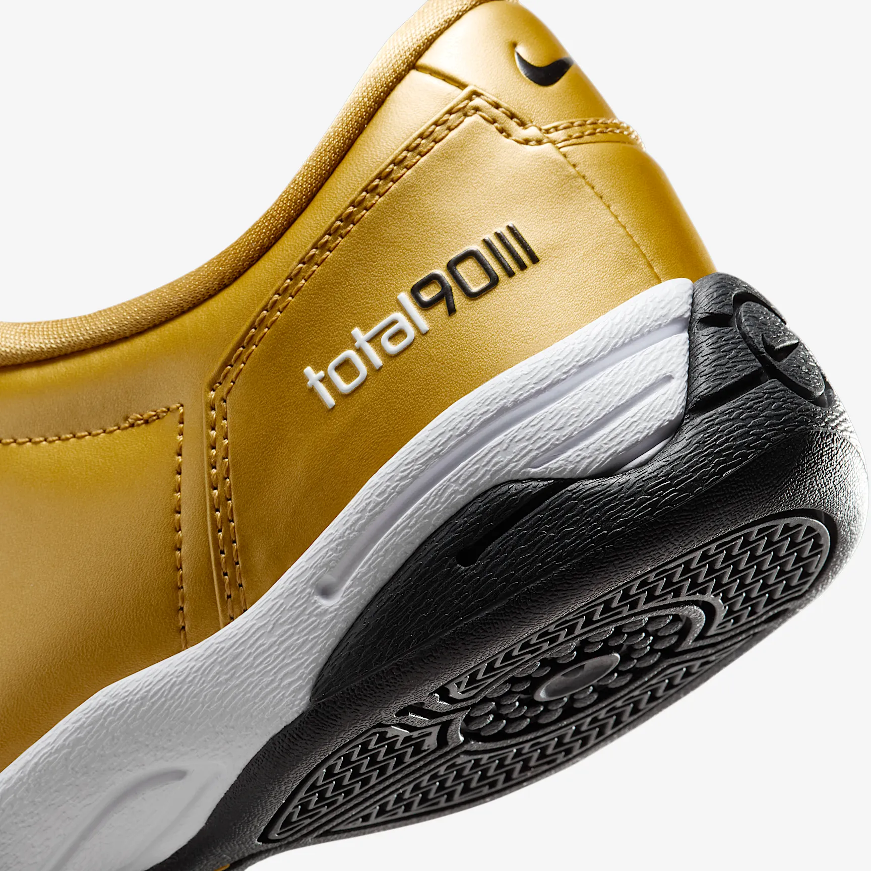 95670A_Nike-Total-90-WMNS_METALLIC-GOLD_IM7595-700_img7