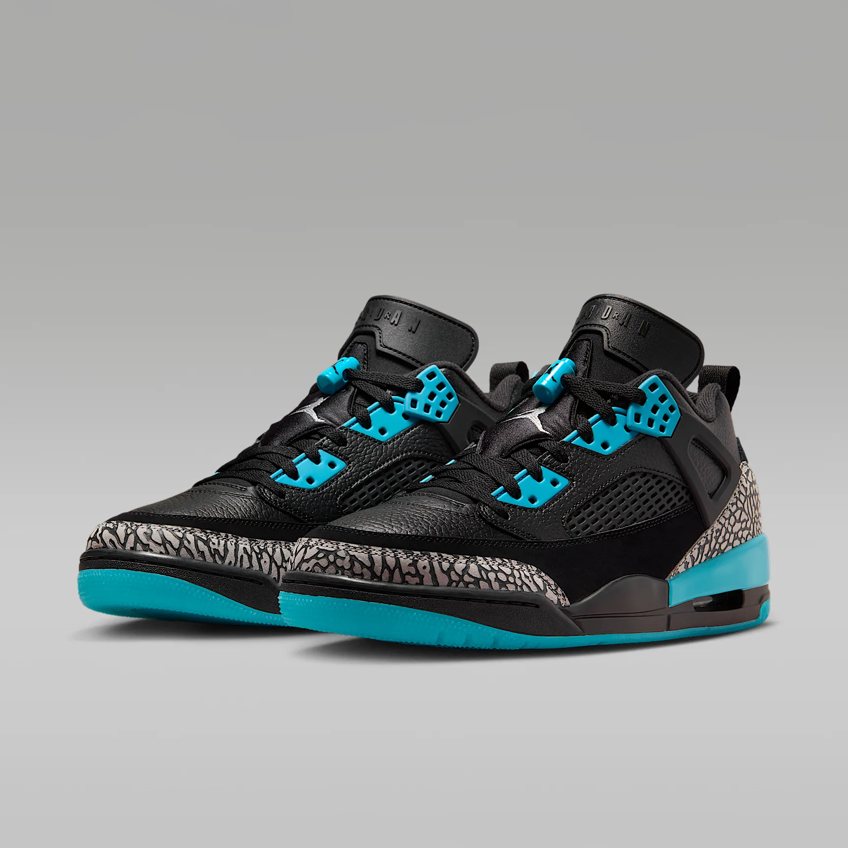 03AAB9_Jordan-Spizike-Low_BLACK-GAMMA-BLUE_FQ1759-005_img4