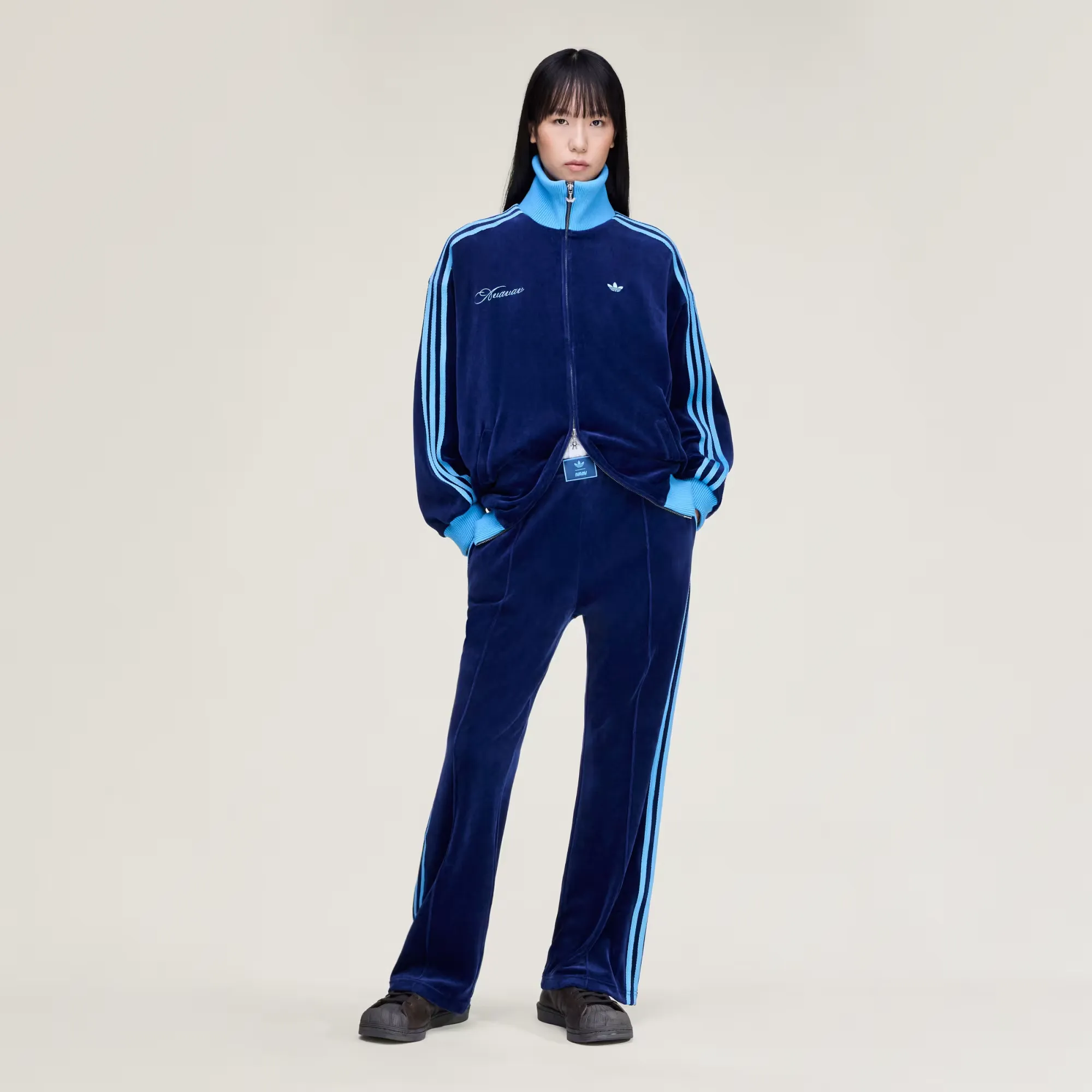 0A0D30_AVAVAV-x-adidas-Velvet-Track-Jacket_DARK-BLUE_KD1492_img5
