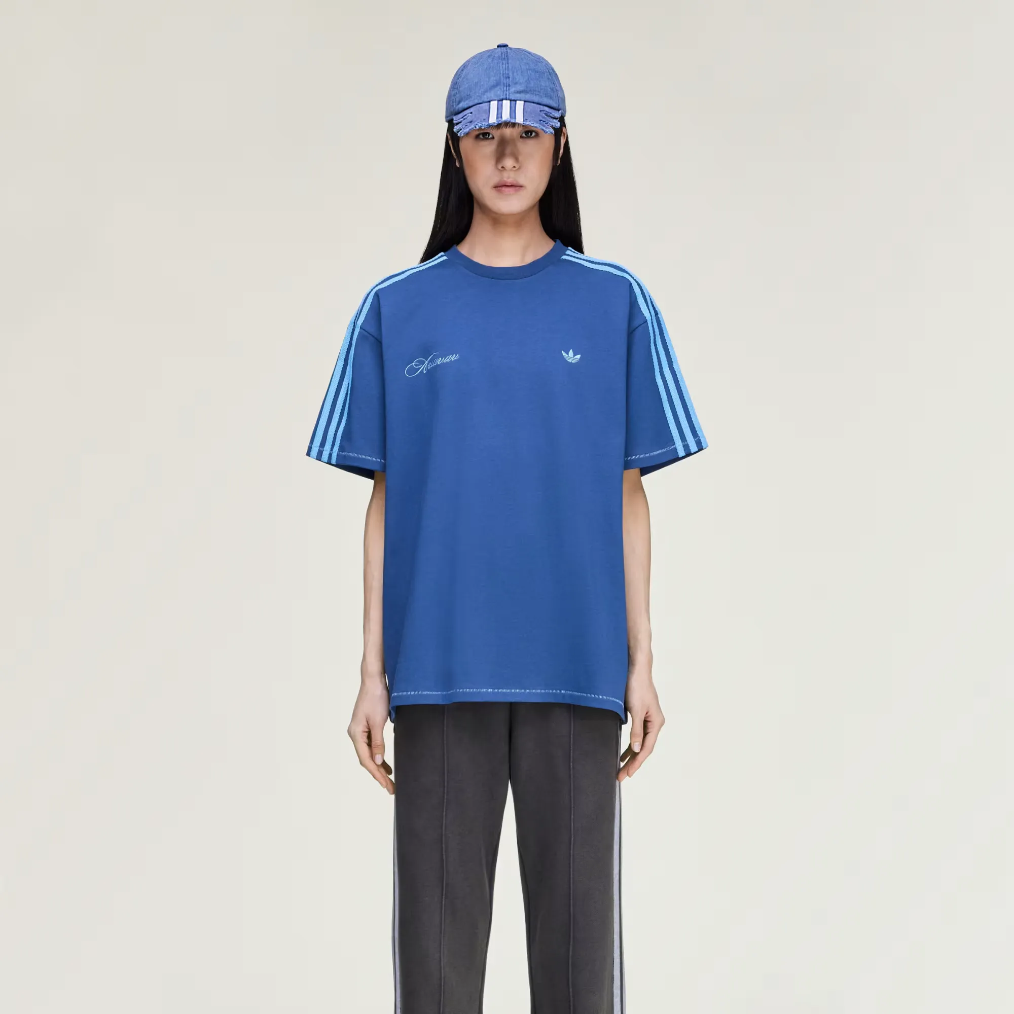 2C5092_AVAVAV-x-adidas-T-Shirt_NIGHT-MARINE_KD1478_img2