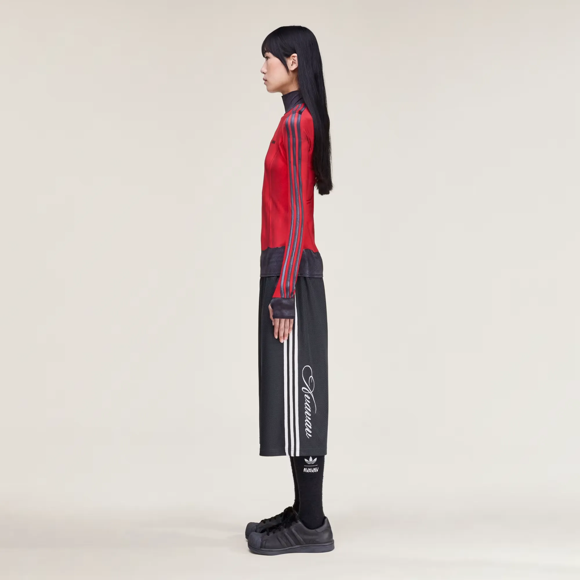 C80F0F_AVAVAV-x-adidas-Baby-Tracktop-Baselayer_BETTER-SCARLET-BLACK_KF1137_img3