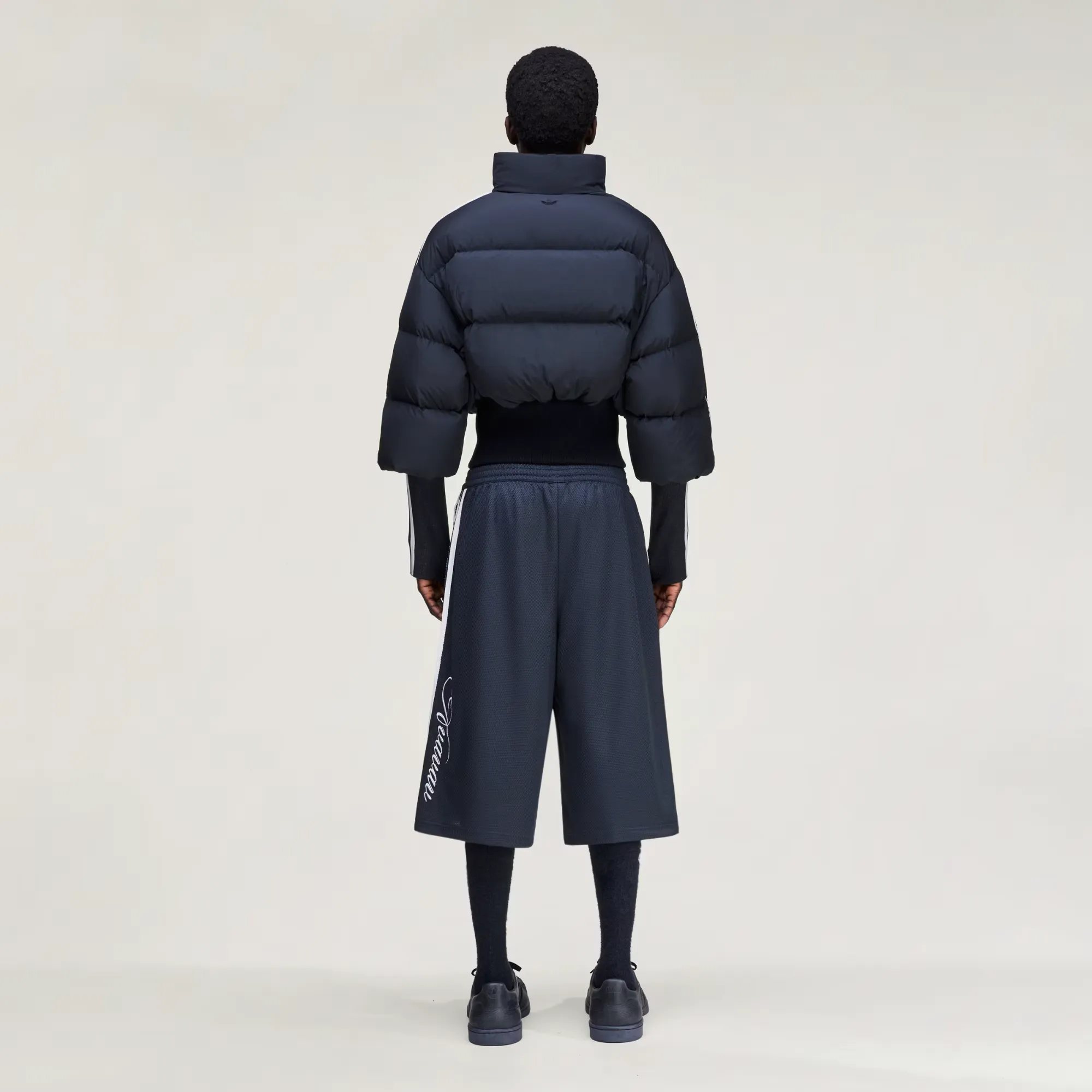 000000_AVAVAV-x-adidas-Baby-Puffer-Jacket_BLACK_JZ3024_img4