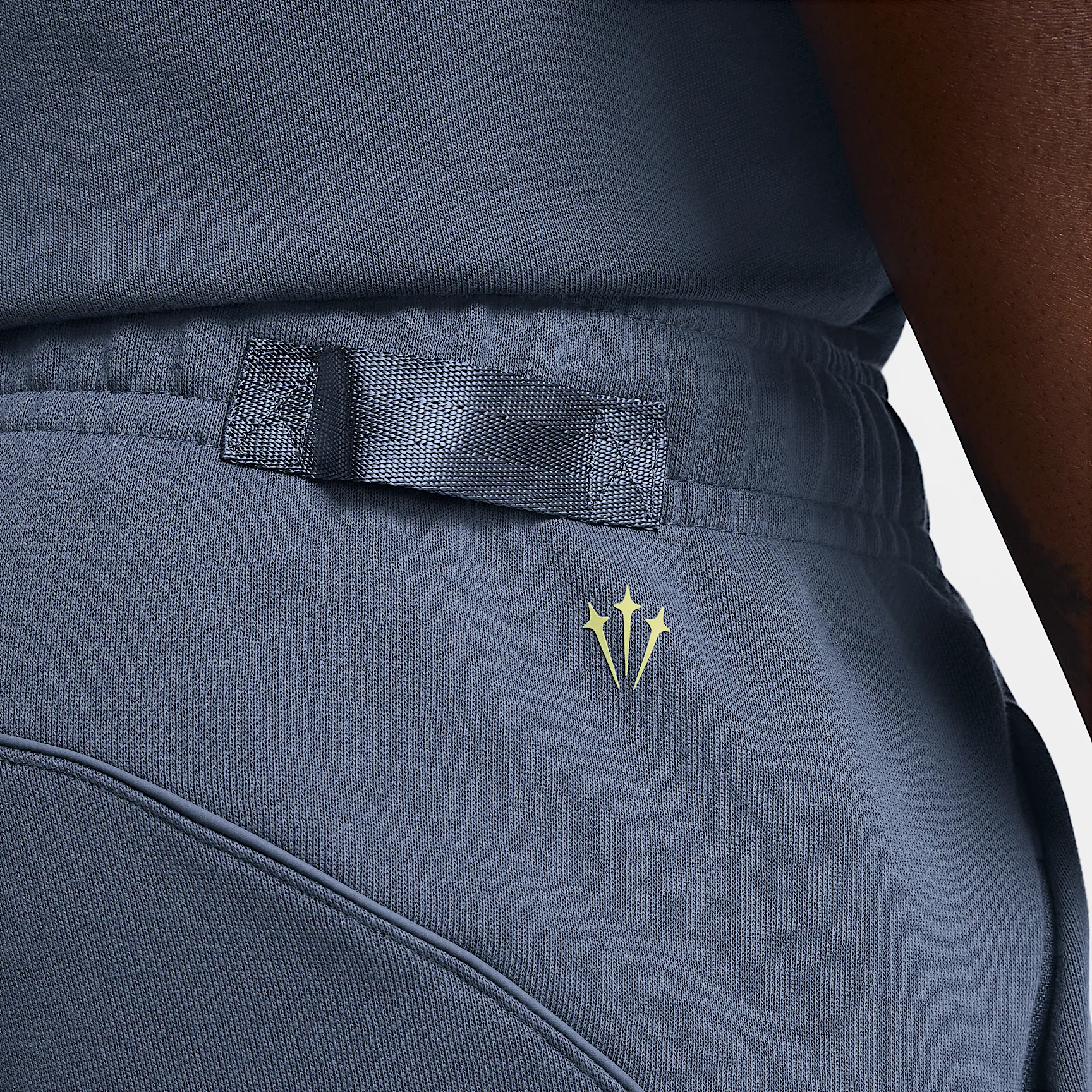 62708B_Nocta-x-Nike-Nylon-Track-Pant_DARK-GREY-HEATHER_HM5764-491_img6