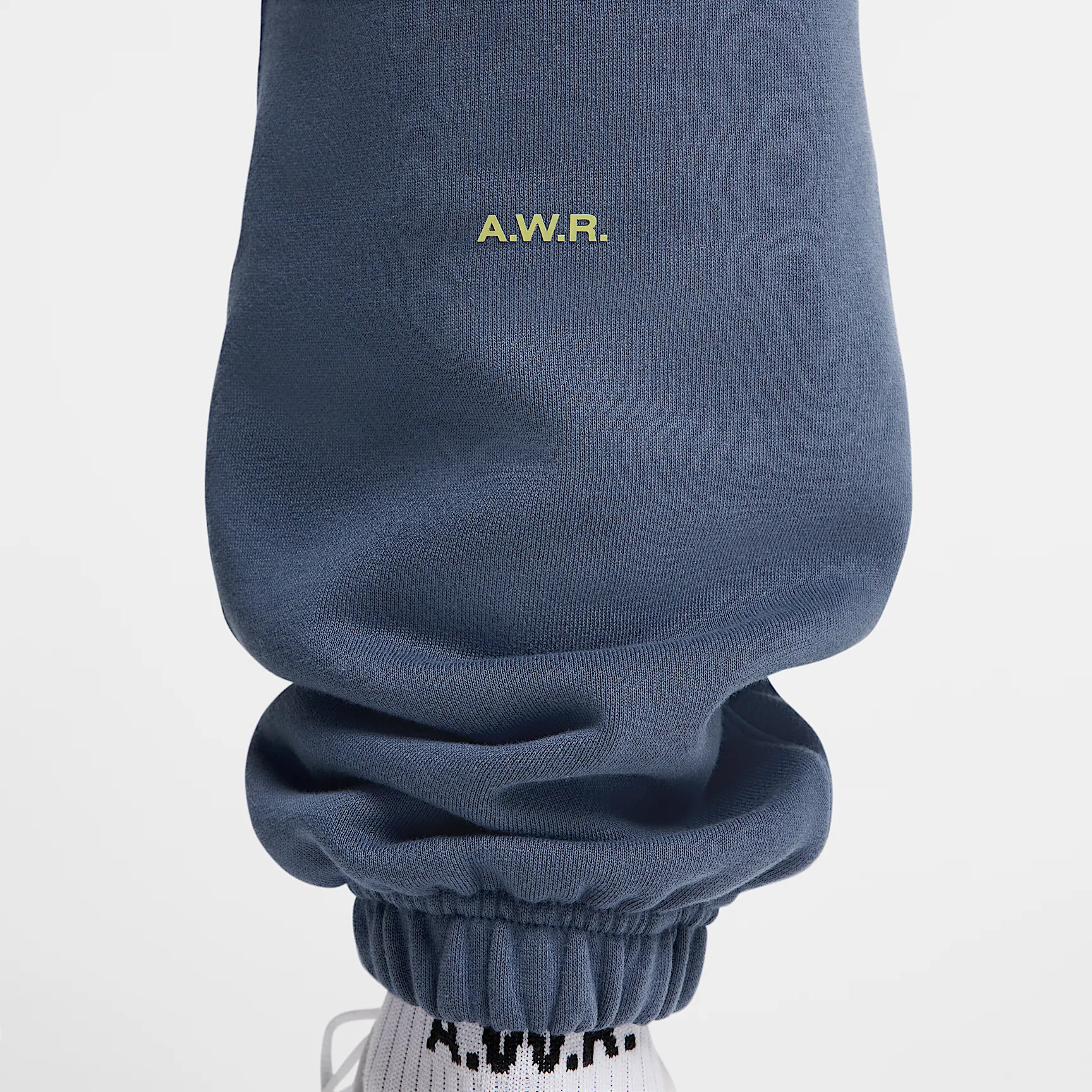 62708B_Nocta-x-Nike-Nylon-Track-Pant_DARK-GREY-HEATHER_HM5764-491_img7