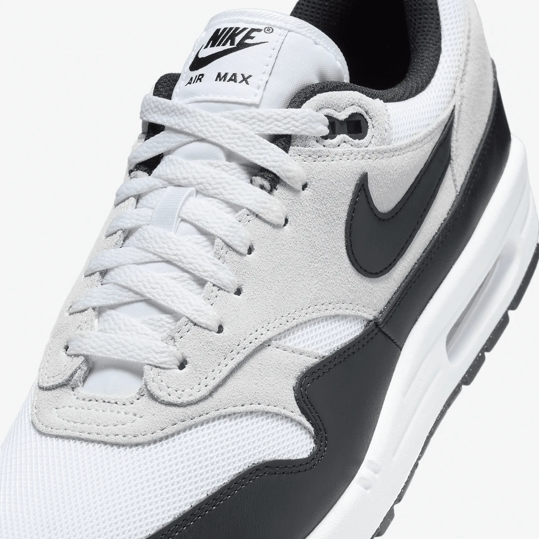 000000_Nike-Air-Max-1-Essential_WHITE-BLACK_FZ5808-102_img6