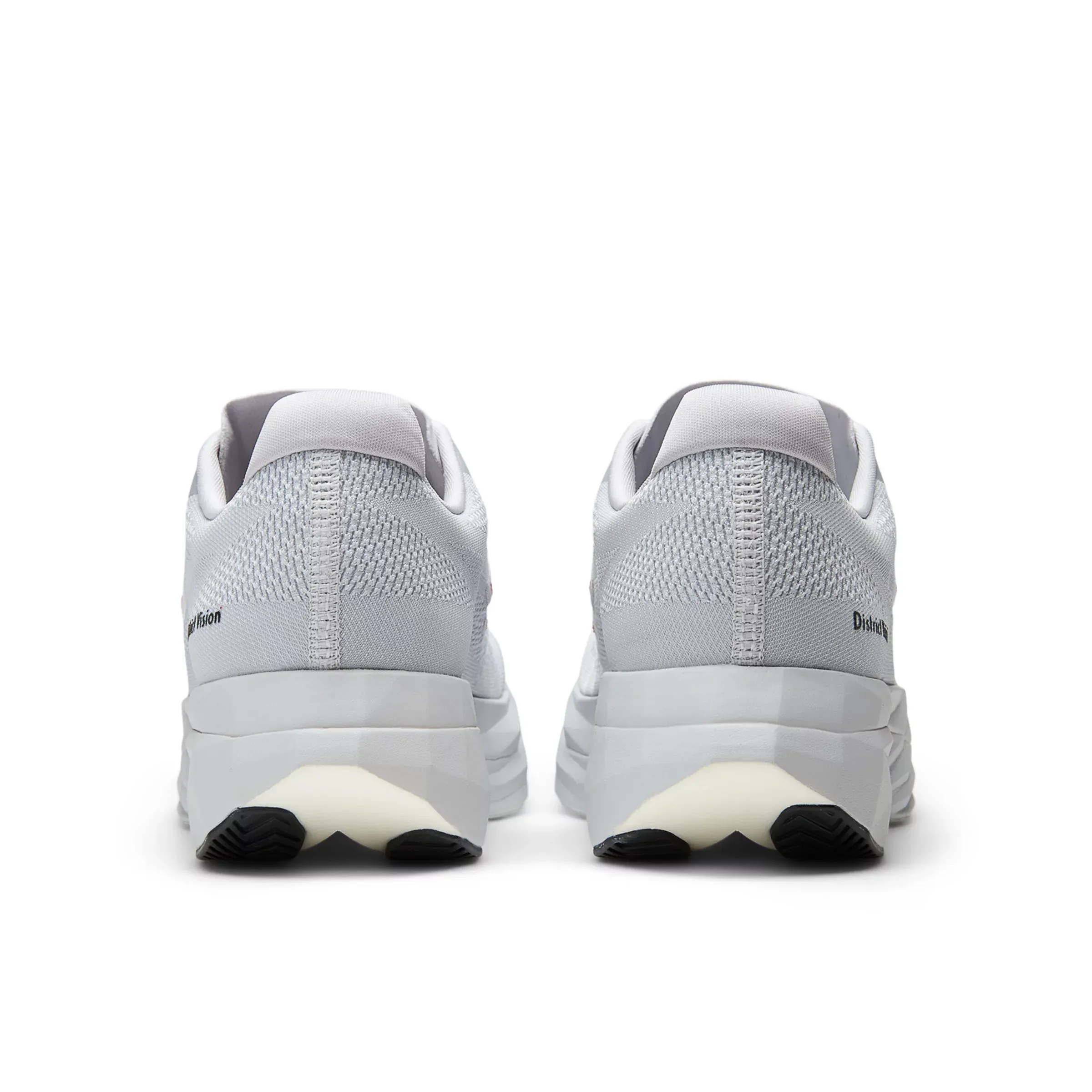 787878_District-Vision-x-New-Balance-SC-Elite-V5-WMNS_LINEN_WRCELDV5_img4