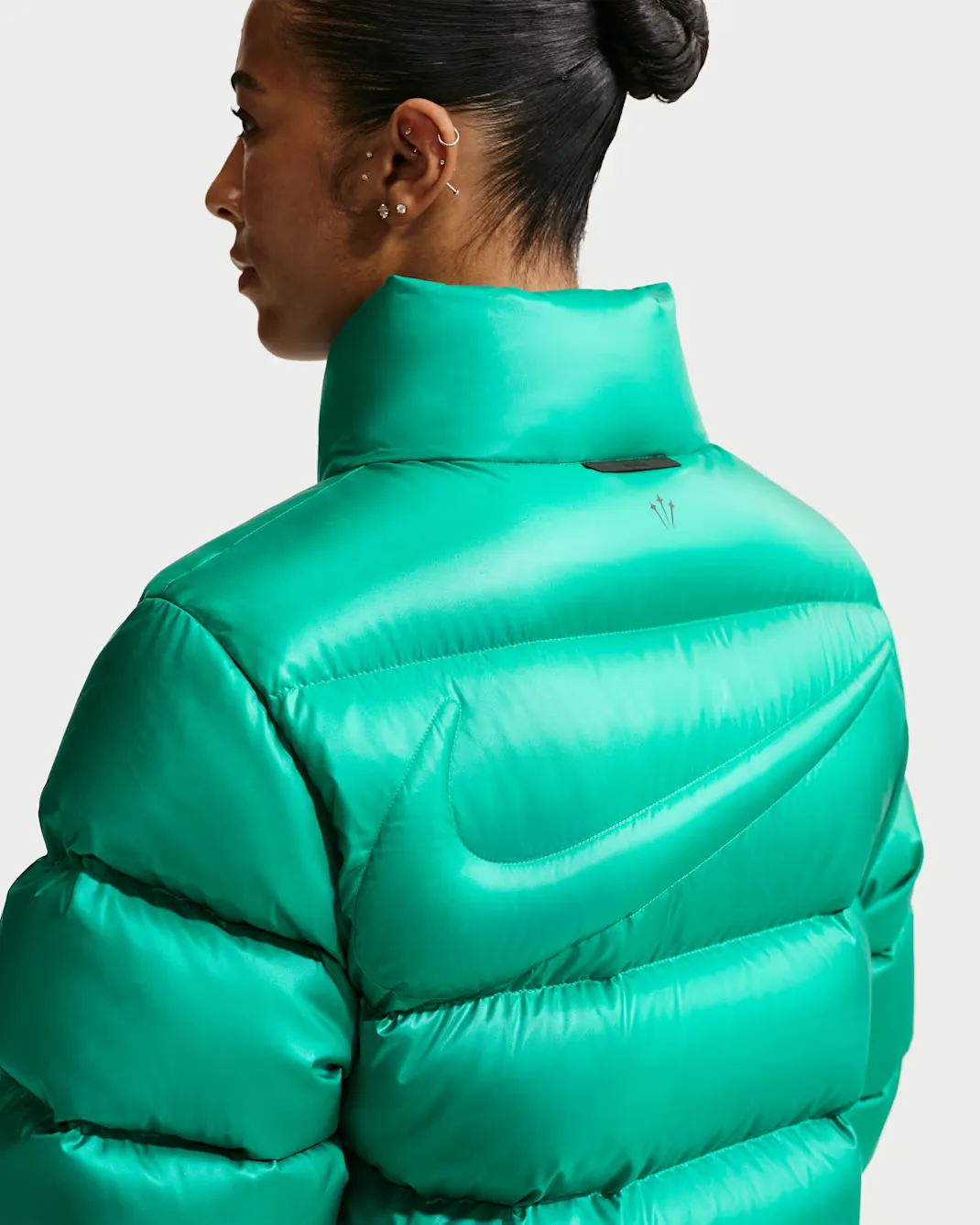 01583f_Nocta-x-Nike-Sunset-Puffer-Jacket_NEPTUNE-GREEN_FN8196-370_img4