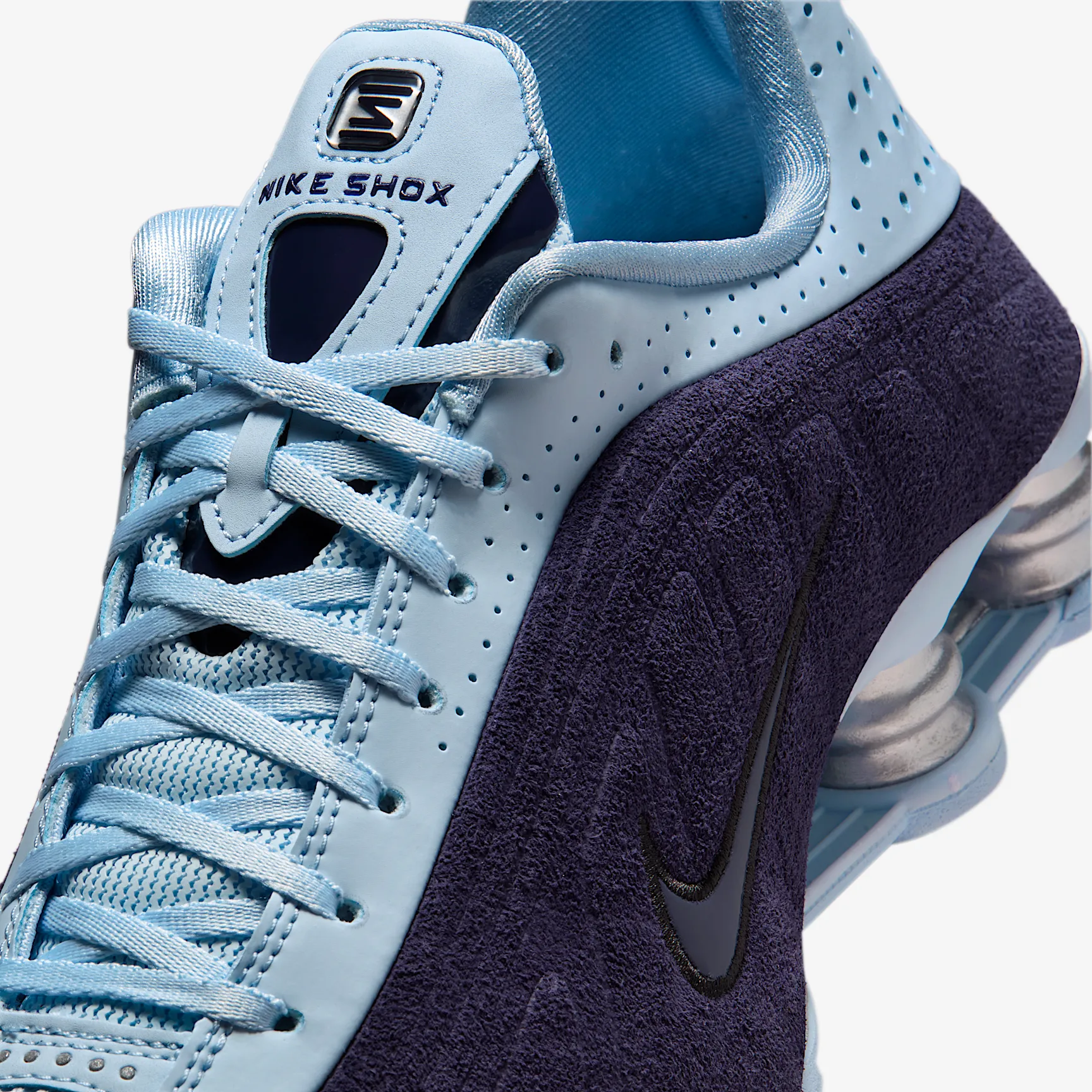 251F37_Nike-Shox-R4-WMNS_CELESTINE-BLUE_HQ7739-500_img6