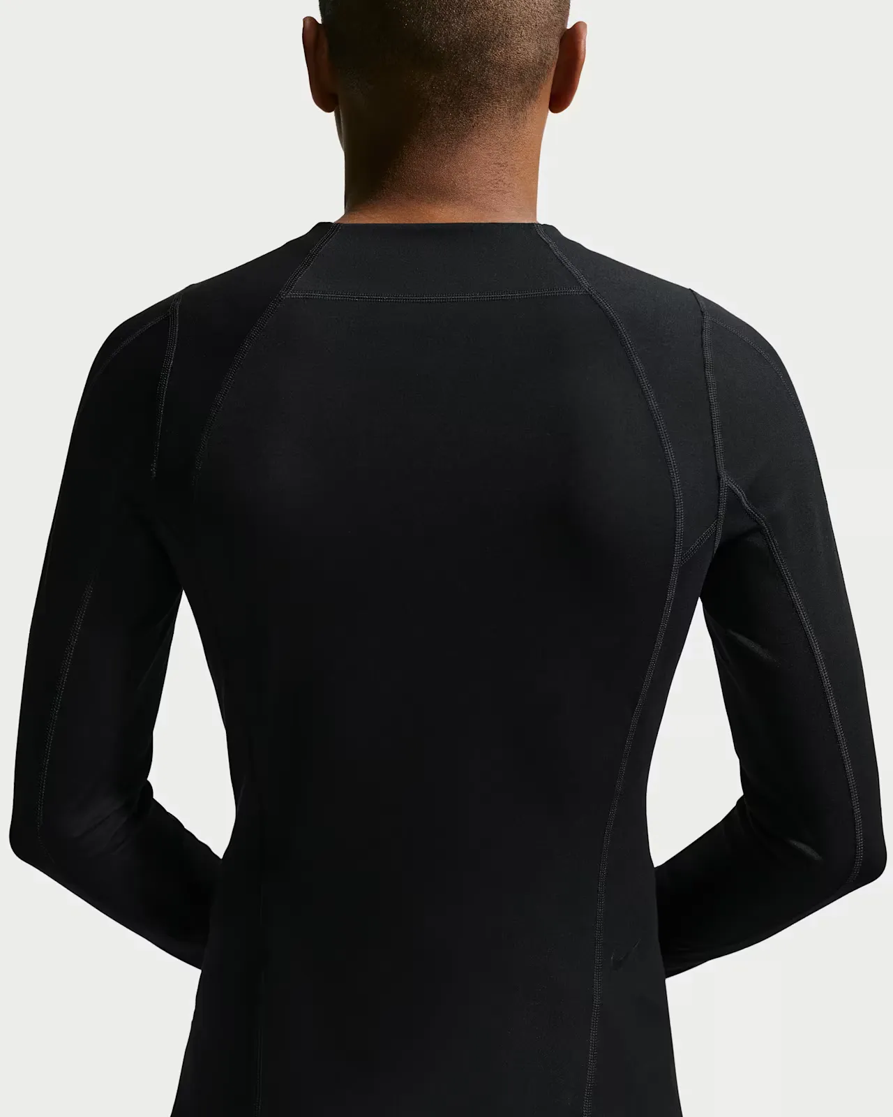 000000_Jacquemus-x-Nike-Long-Sleeve-Top_BLACK_IH0425-010_img1