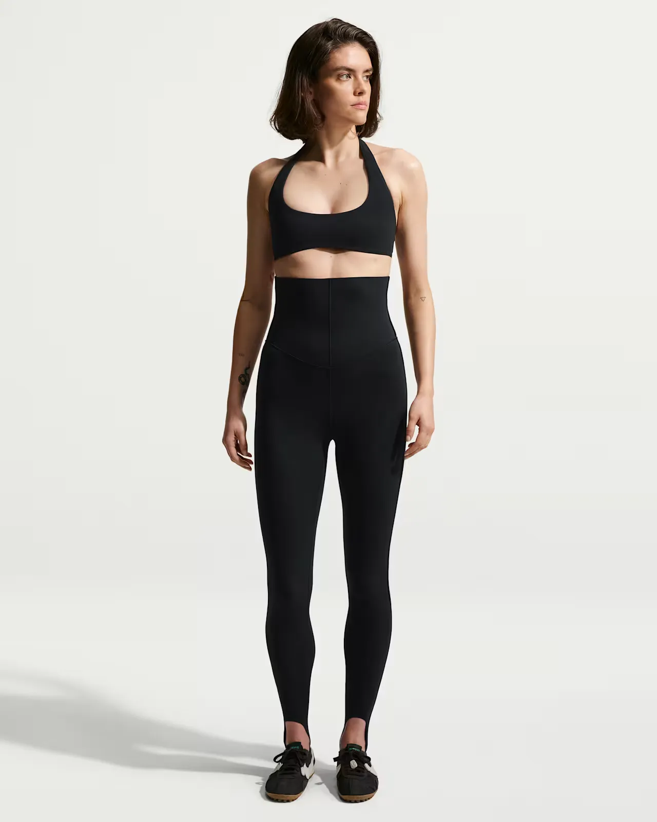 000000_Jacquemus-x-Nike-Bralette-WMNS_BLACK_HQ6179-010_img1