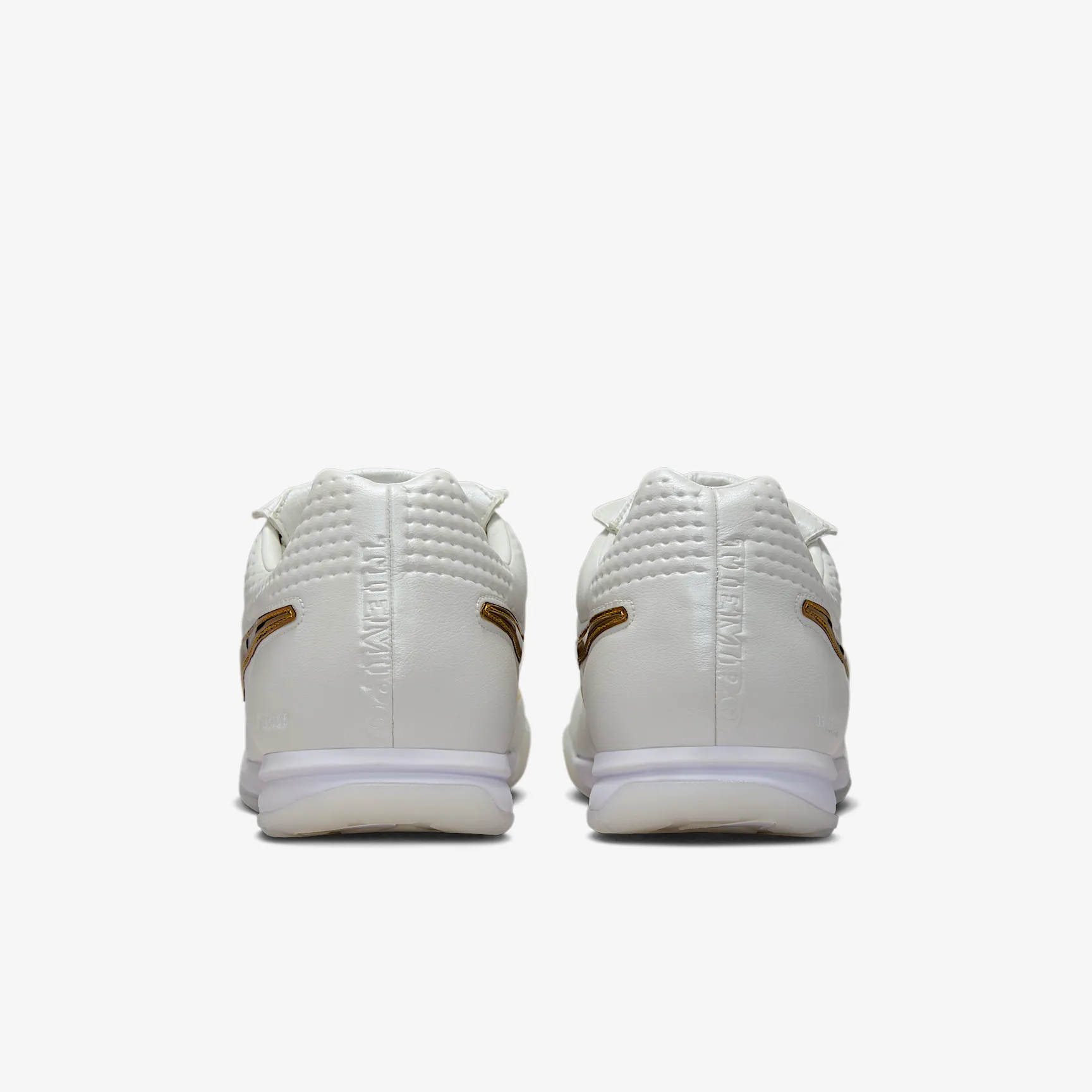 8C5A1F_Ronaldinho-x-Nike-Tiempo-Legend-SE_TOUCH-OF-GOLD_IF4389-100_img5