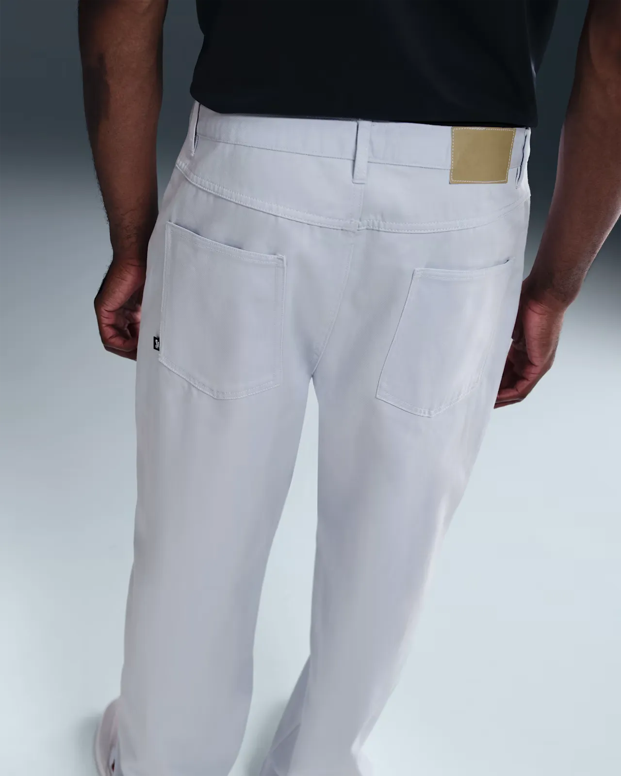 C2C2C2_Nike-SB-Loose-Denim-Skate-Trousers_GREY_A-definir_img2