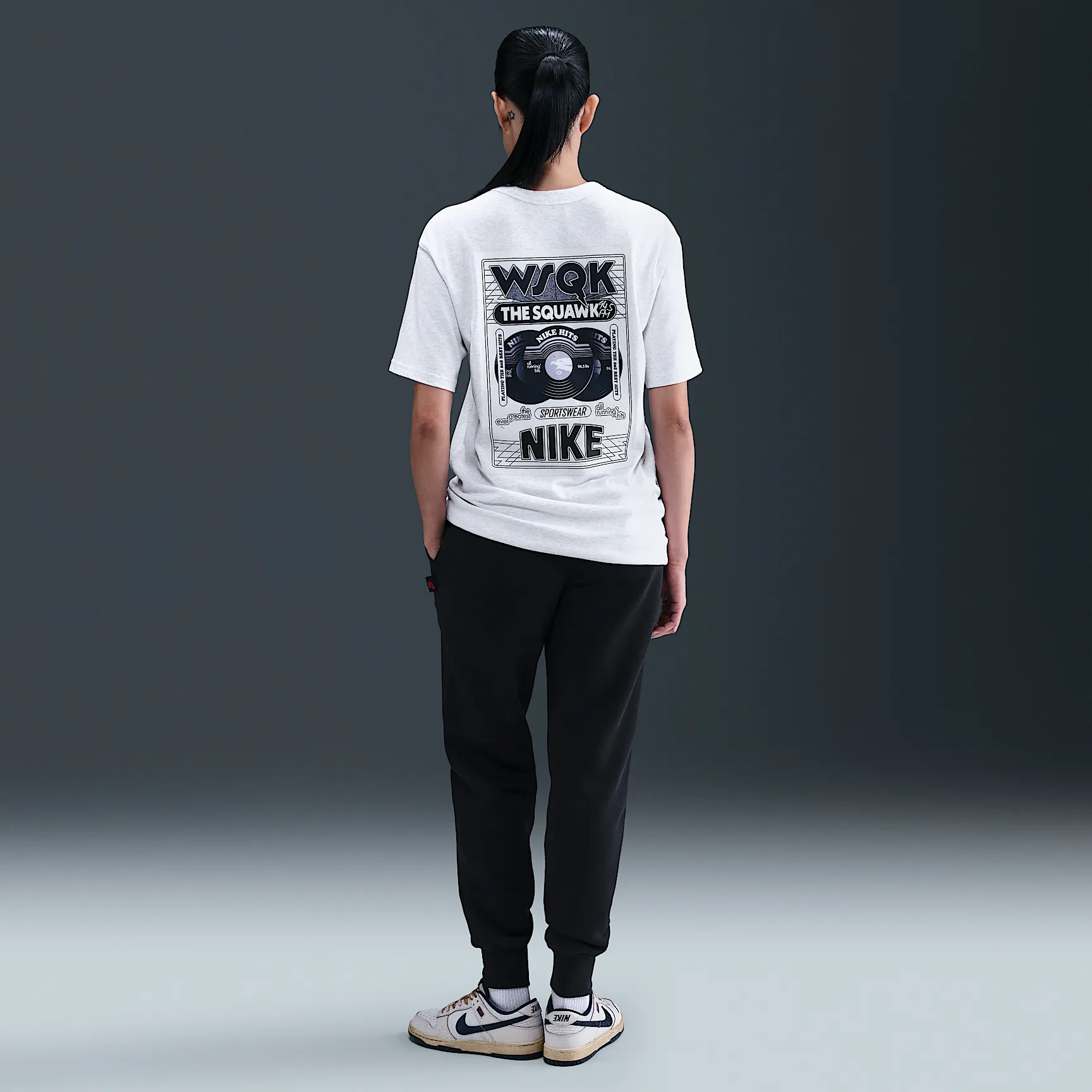 000000_Stranger-Things-x-Nike-Fleece-Pants_BLACK_IF8524-010_img7