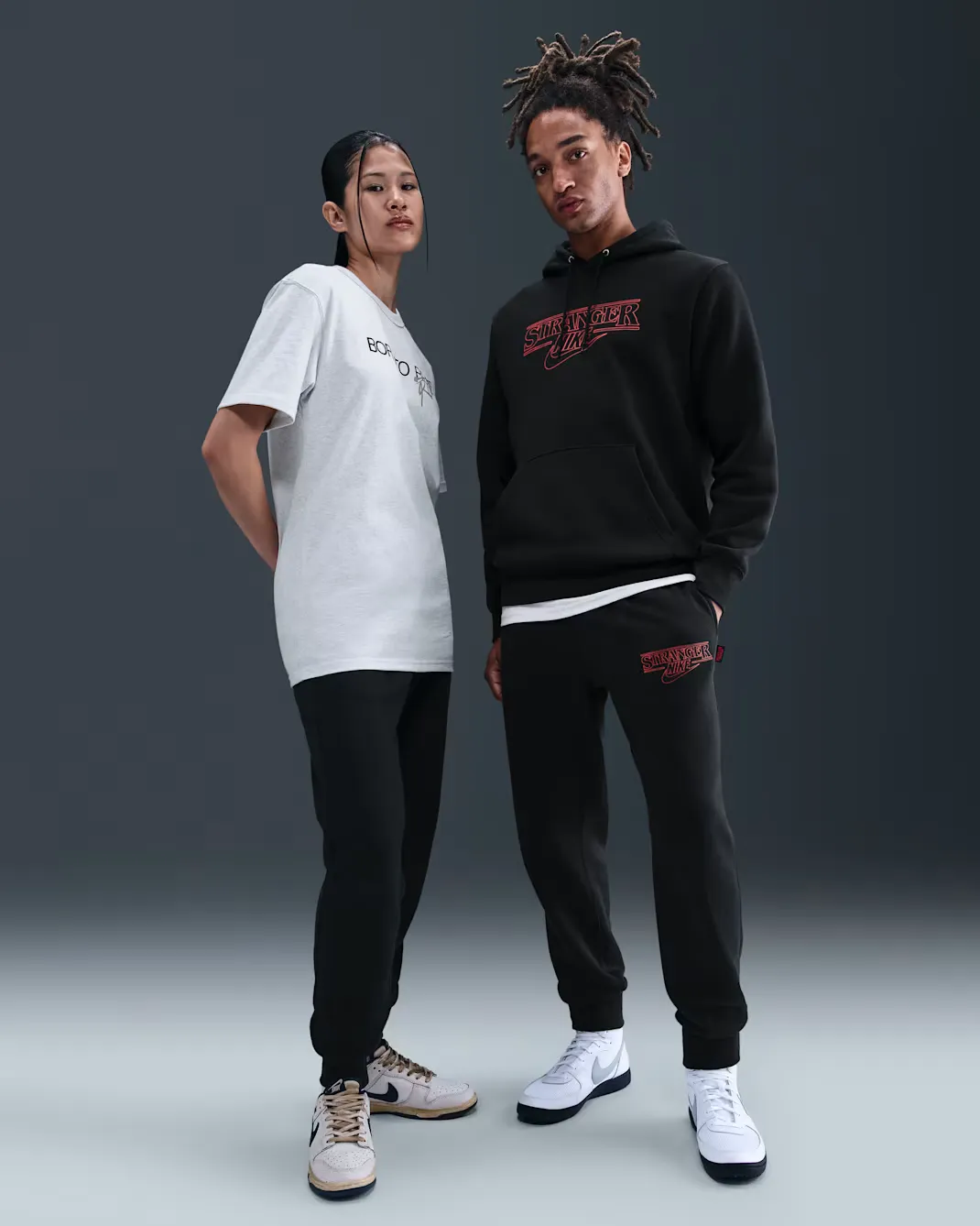 000000_Stranger-Things-x-Nike-Fleece-Pants_BLACK_IF8524-010_img9