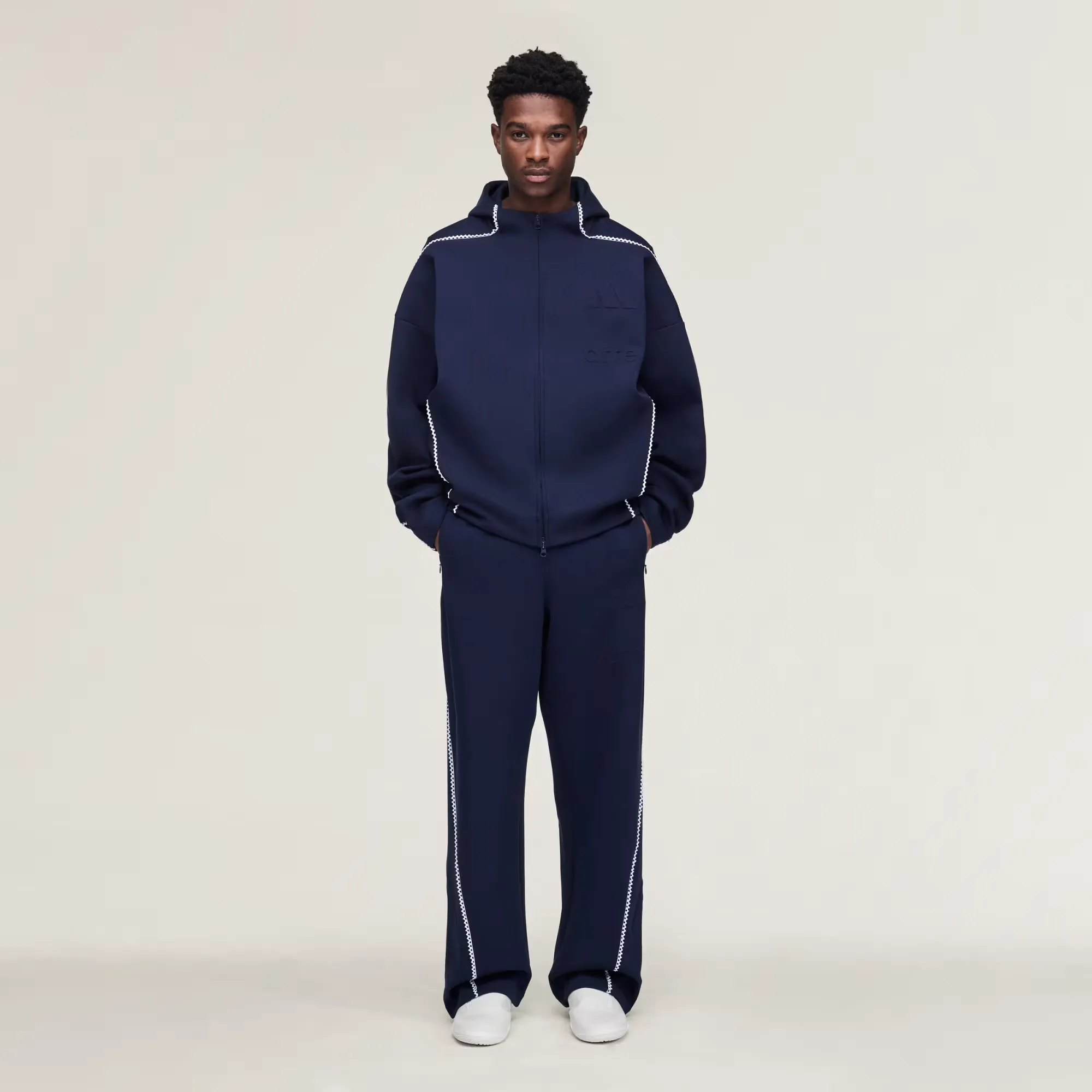 161A32_Arte-Antwerp-x-adidas-Z.N.E.-Relaxed-Track-Pants_LEGEND-INK_KD1637_img2