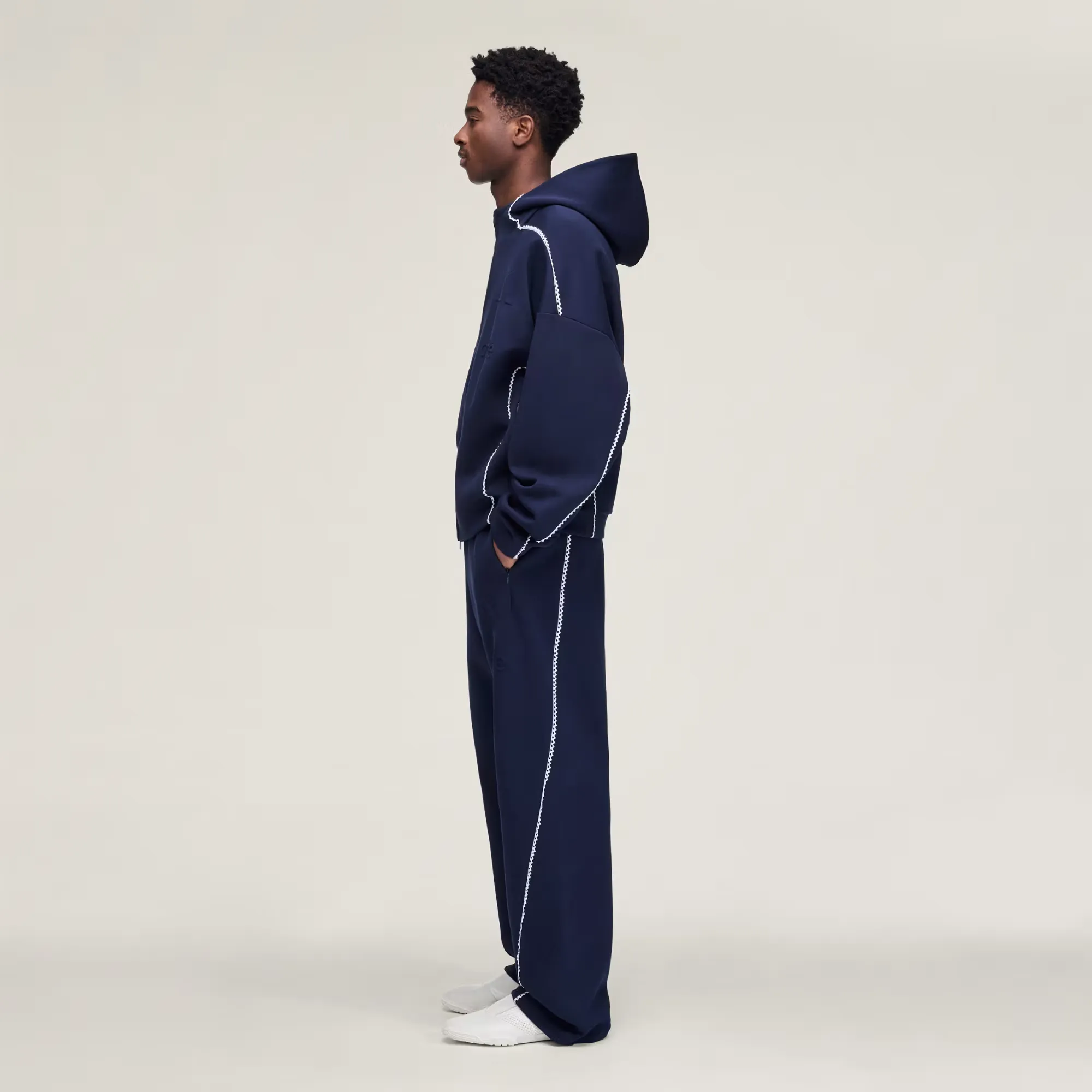 161A32_Arte-Antwerp-x-adidas-Z.N.E.-Relaxed-Track-Pants_LEGEND-INK_KD1637_img3