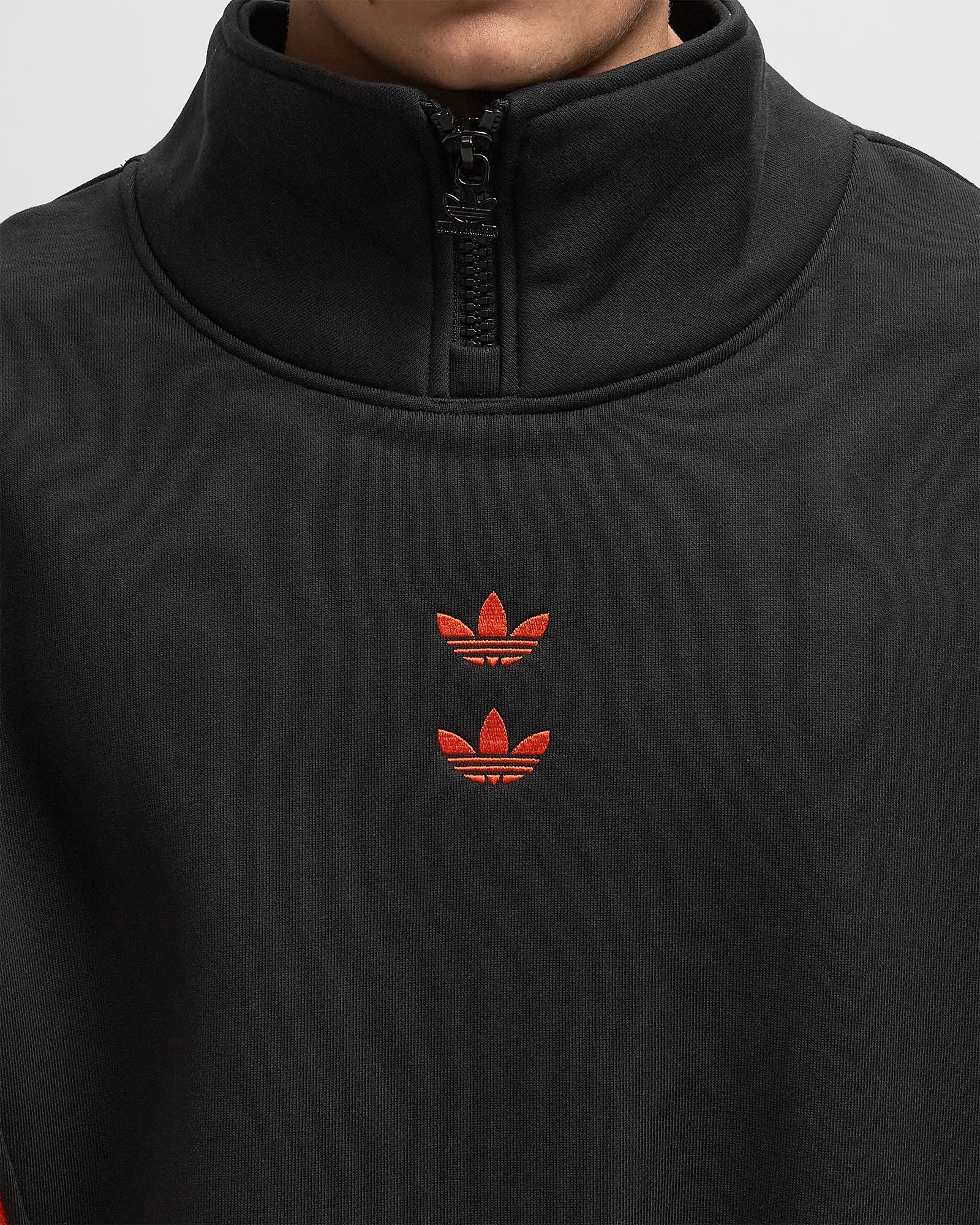 000000_Willy-Chavarria-x-adidas-Watsonville-Mockneck-Jumper_BLACK-RED_KD9347_img2