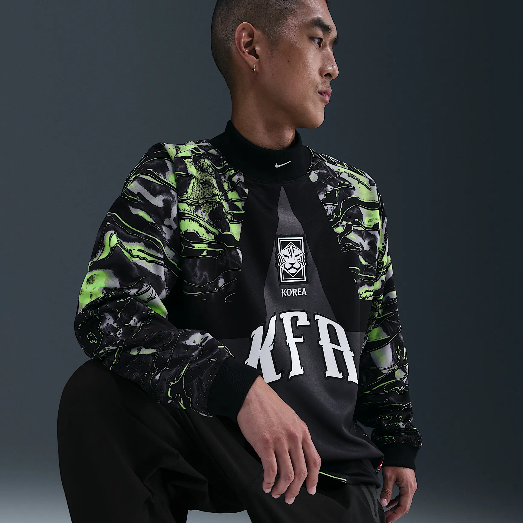 000000_South-Korea-Nike-Football-Shirt_AUTHENTIC-GOALKEEPER_IO0788-010_img2