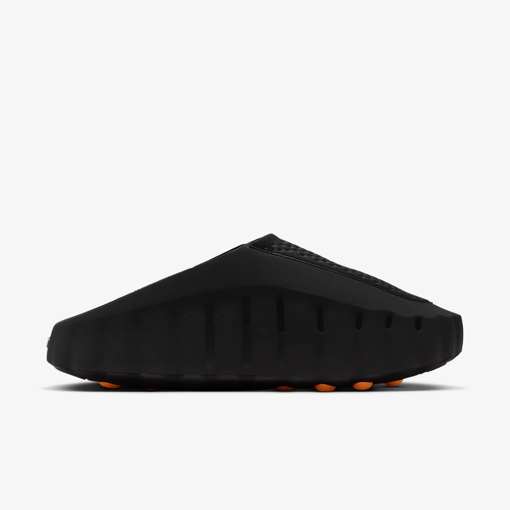 000000_Nike-Mind-001-WMNS_BLACK-HYPER-CRIMSON_HQ4309-001_img3