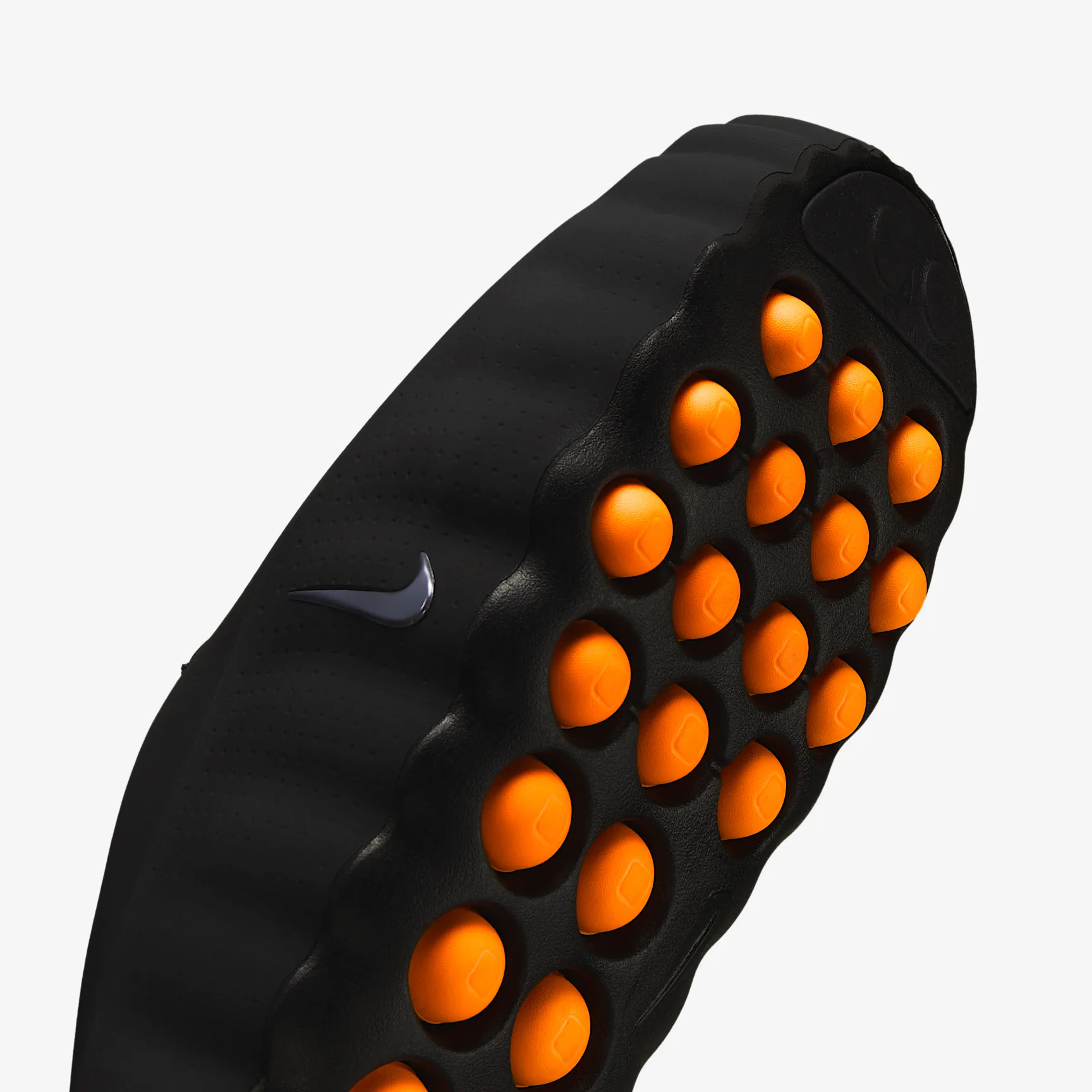 000000_Nike-Mind-001-WMNS_BLACK-HYPER-CRIMSON_HQ4309-001_img4