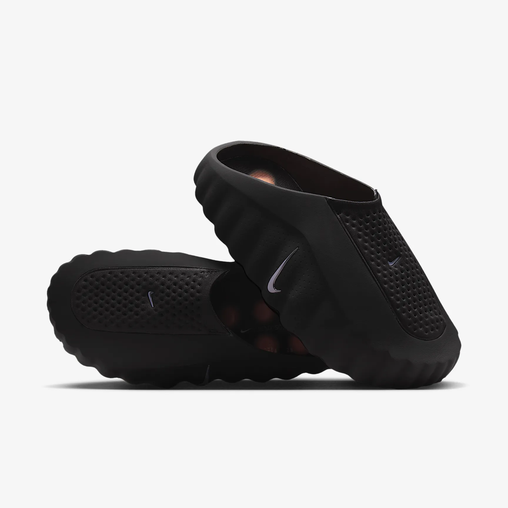 000000_Nike-Mind-001-WMNS_BLACK-HYPER-CRIMSON_HQ4309-001_img0