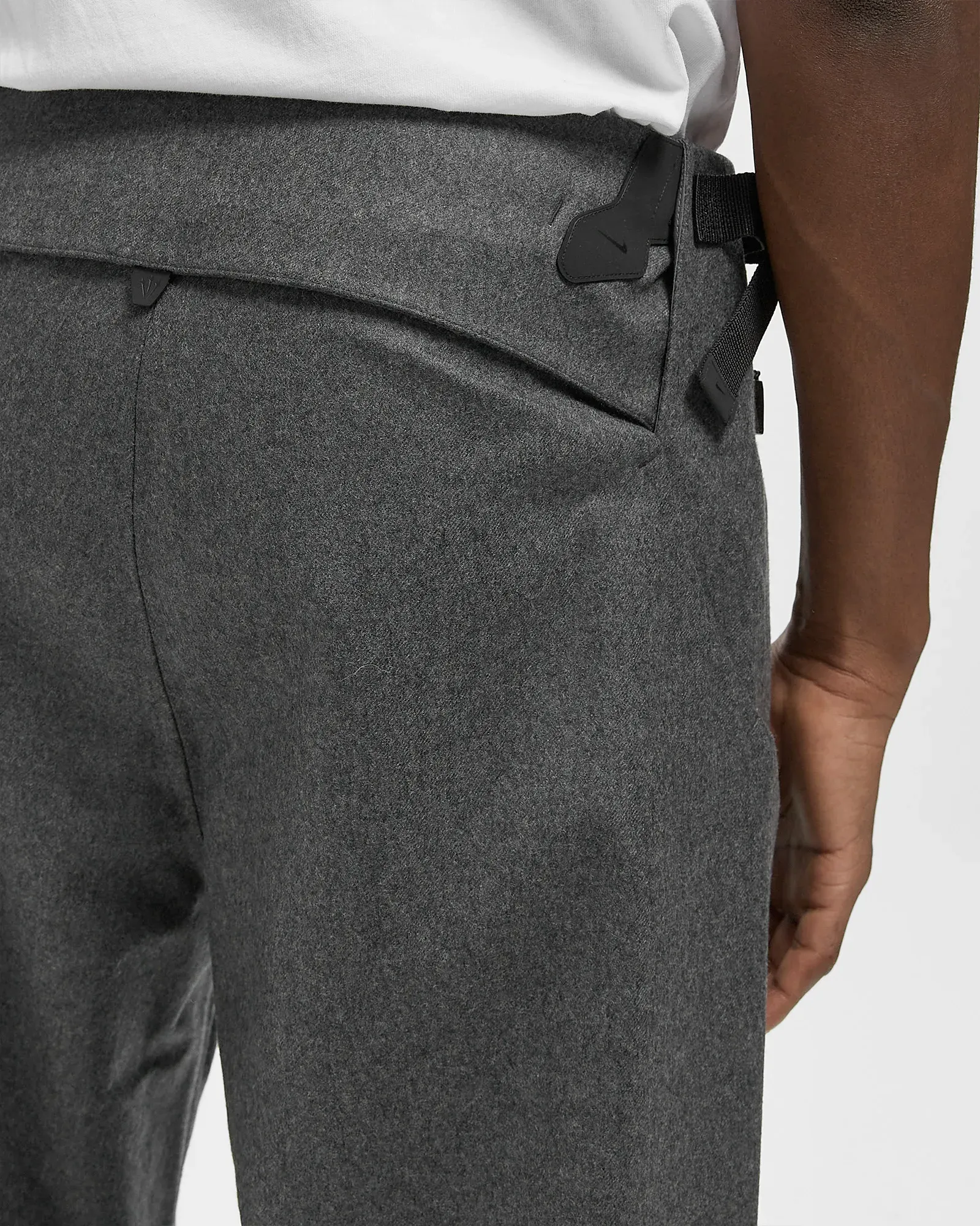 555555_Nocta-Code-x-Nike-Flow-Pants_GREY-HEATHER_HQ4479-050_img4