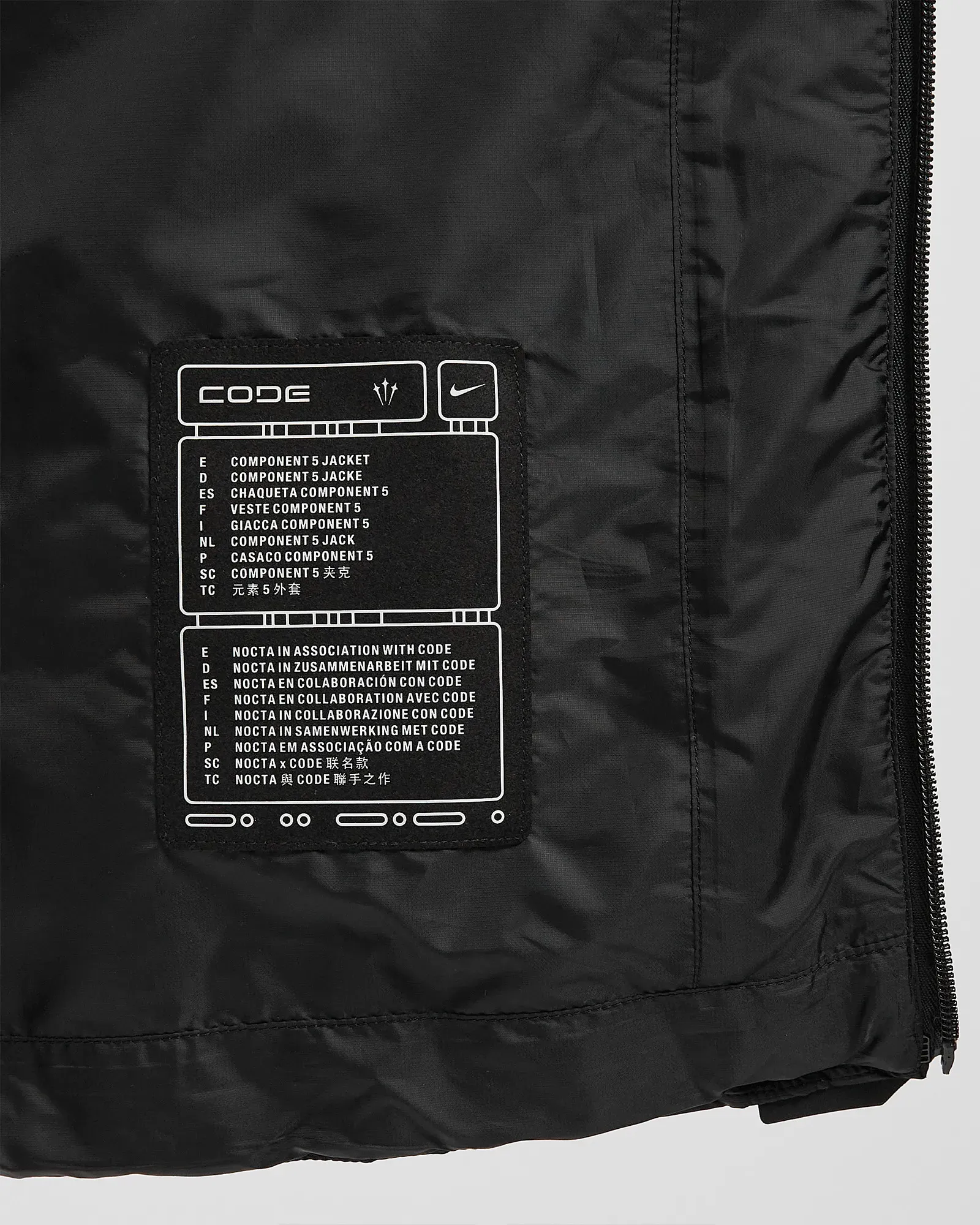 000000_Nocta-Code-x-Nike-Components-5-Jacket_BLACK_HQ4477-010_img11