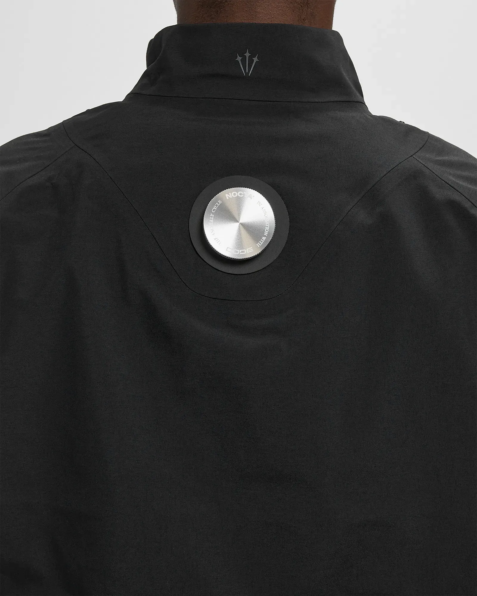 000000_Nocta-Code-x-Nike-Components-5-Jacket_BLACK_HQ4477-010_img7