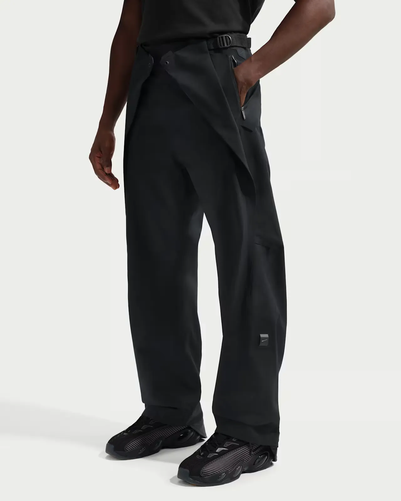 000000_Nocta-Code-x-Nike-Fold-Pant_BLACK_A-prevenir_img0