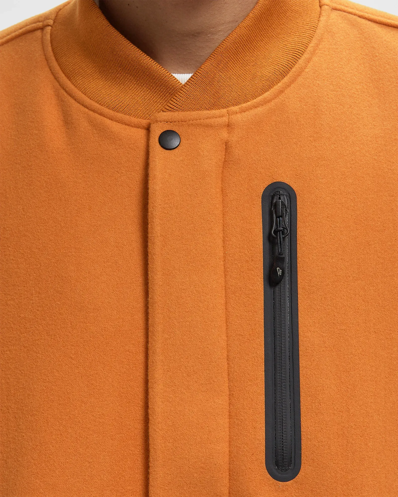 C4672C_Nike-Destroyer-Jacket_MONARCH_II6238-815_img3