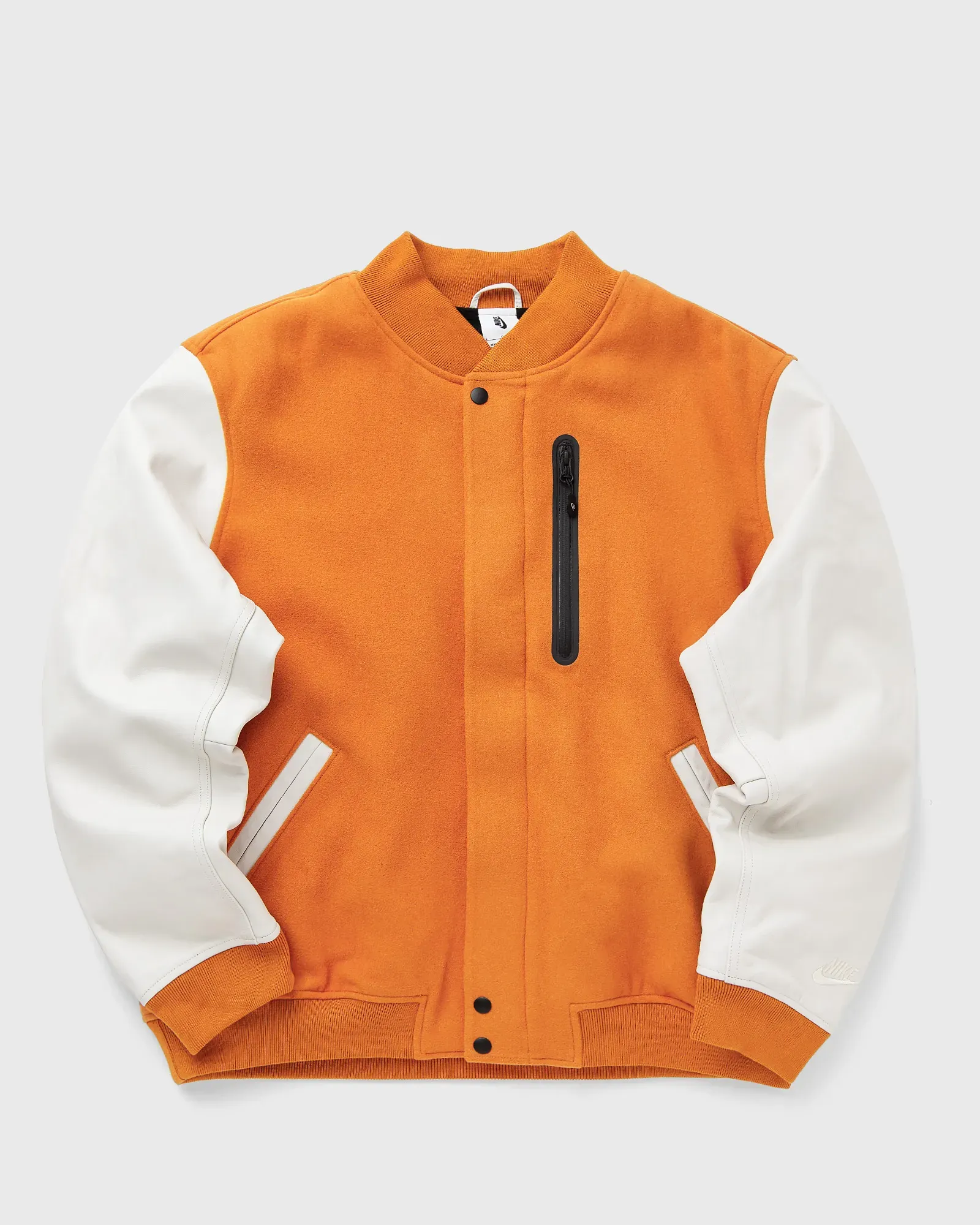 C4672C_Nike-Destroyer-Jacket_MONARCH_II6238-815_img0