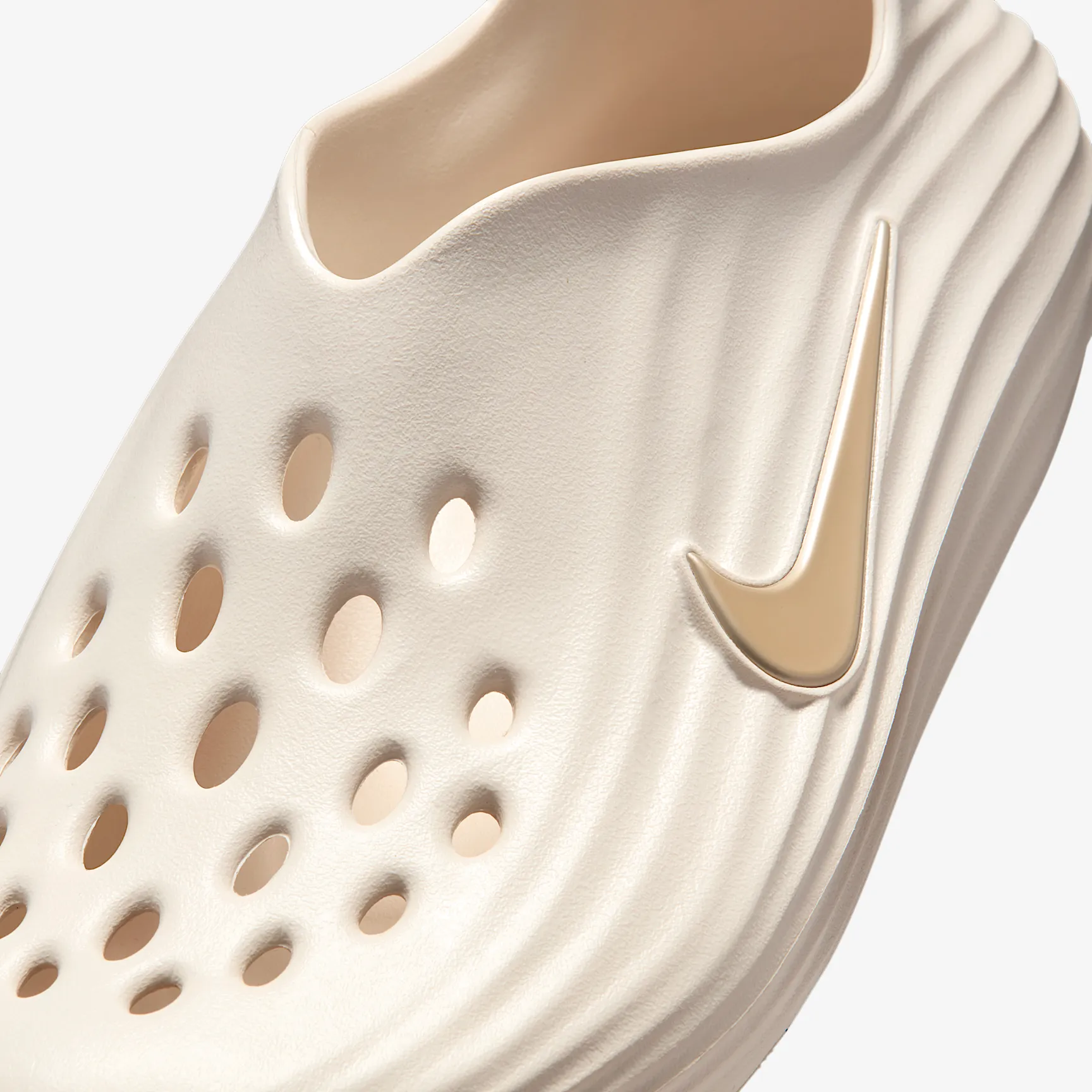 F9F1E4_Nike-ReactX-Rejuven8-WMNS_CHALK_HV5062-102_img6