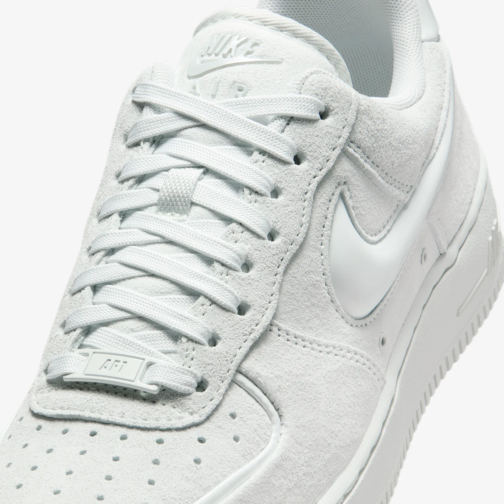 C8C8C5_Nike-Air-Force-1-Low-'07-WMNS_OFF-WHITE_HV4406-100_img6