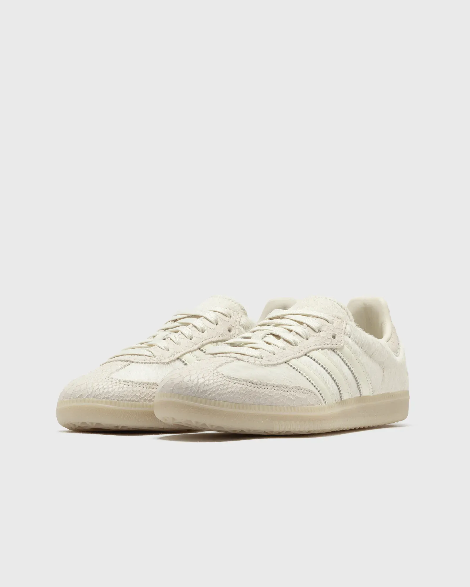 CABDA1_adidas-Samba-WMNS_OFF-WHITE-CRYSTAL-LINEN_IH9148_img1