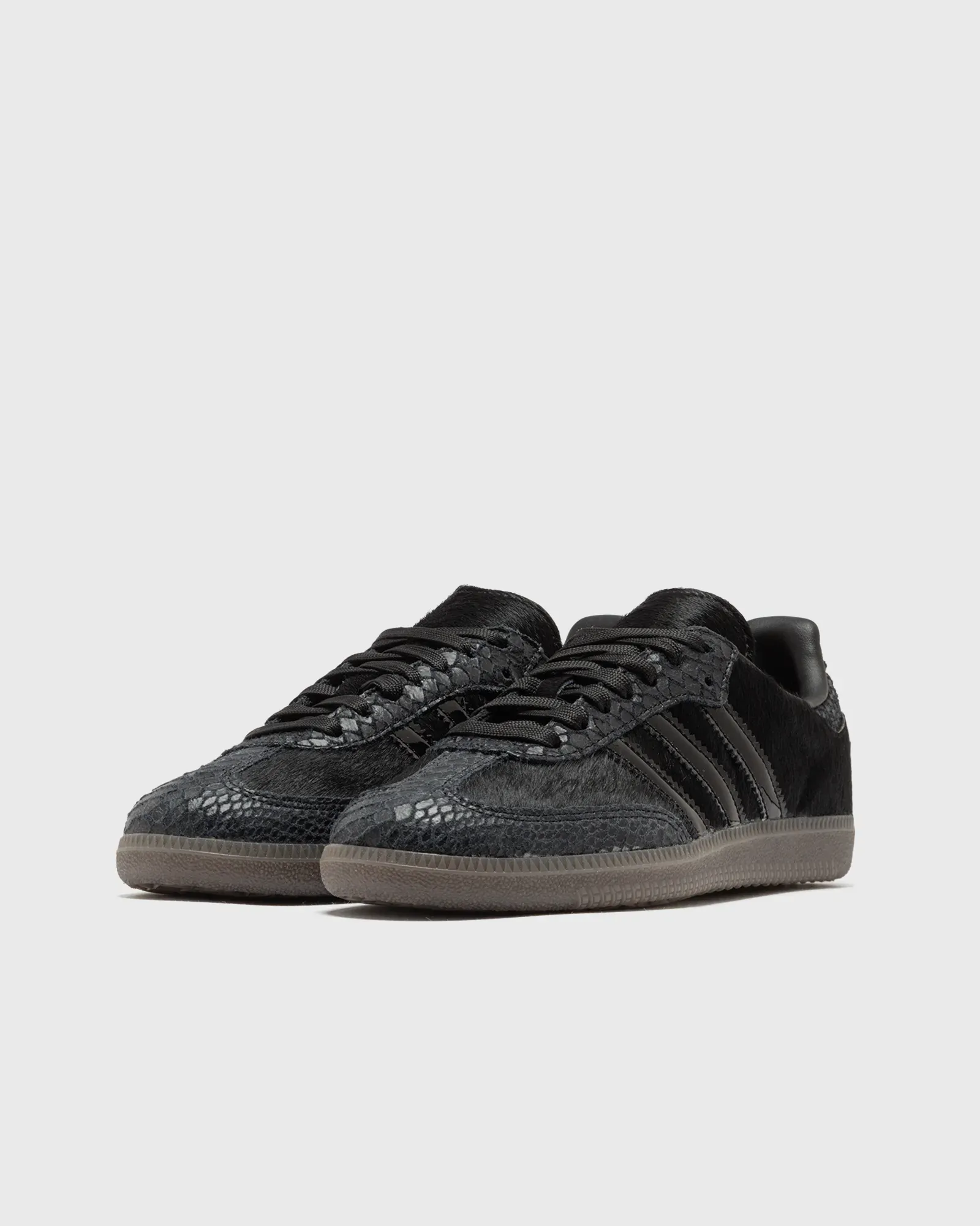 000000_adidas-Samba-OG_CORE-BLACK-OFF-WHITE_IH9149_img1