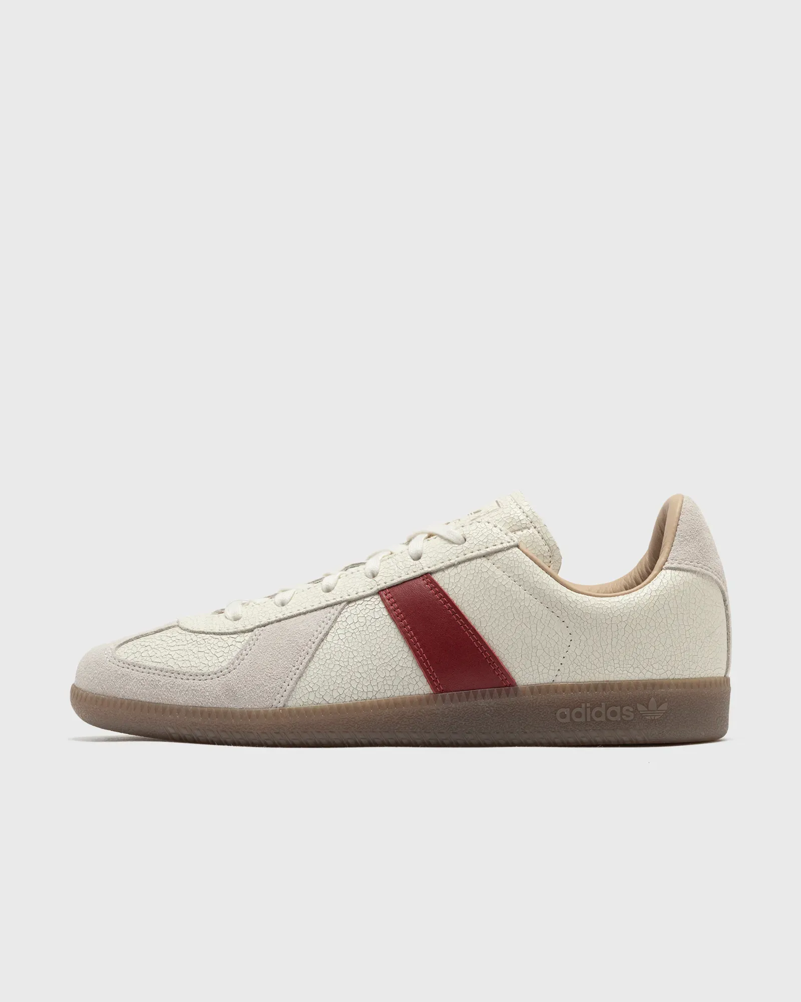 C5BBB1_adidas-BW-Army_WHITE-RED-GUM_HQ9264_img0
